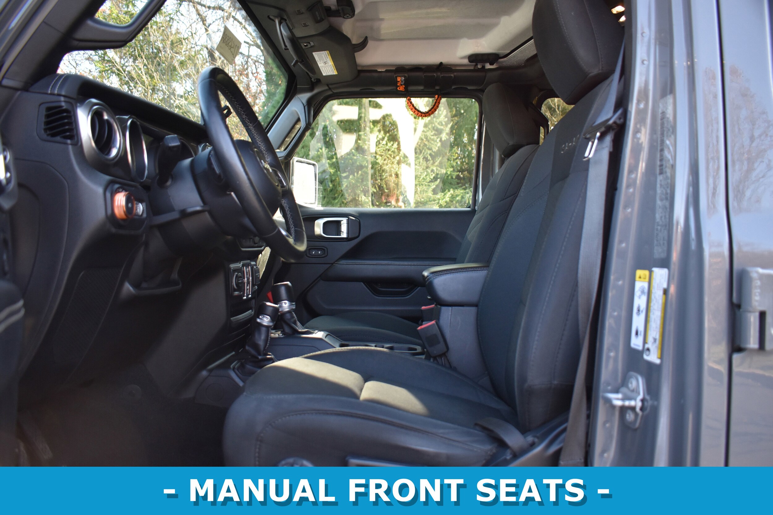 2019 Jeep Wrangler Unlimited Sahara photo 4