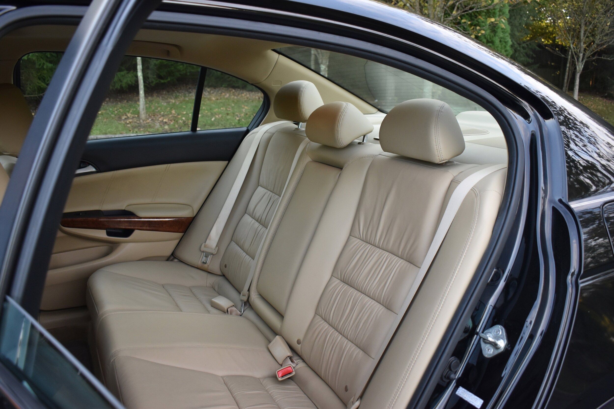 2012 Honda Accord EX-L photo 2