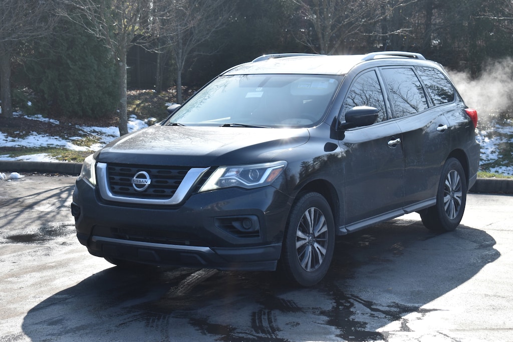 Used 2017 Nissan Pathfinder S SUV