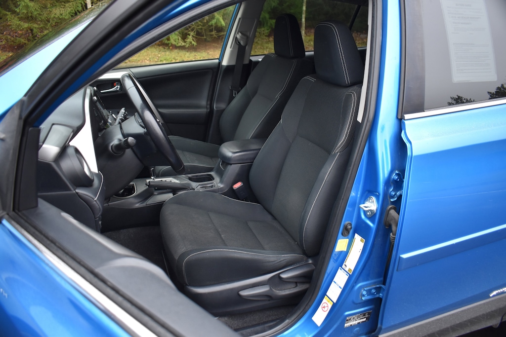 Used 2016 Toyota RAV4 Hybrid XLE SUV