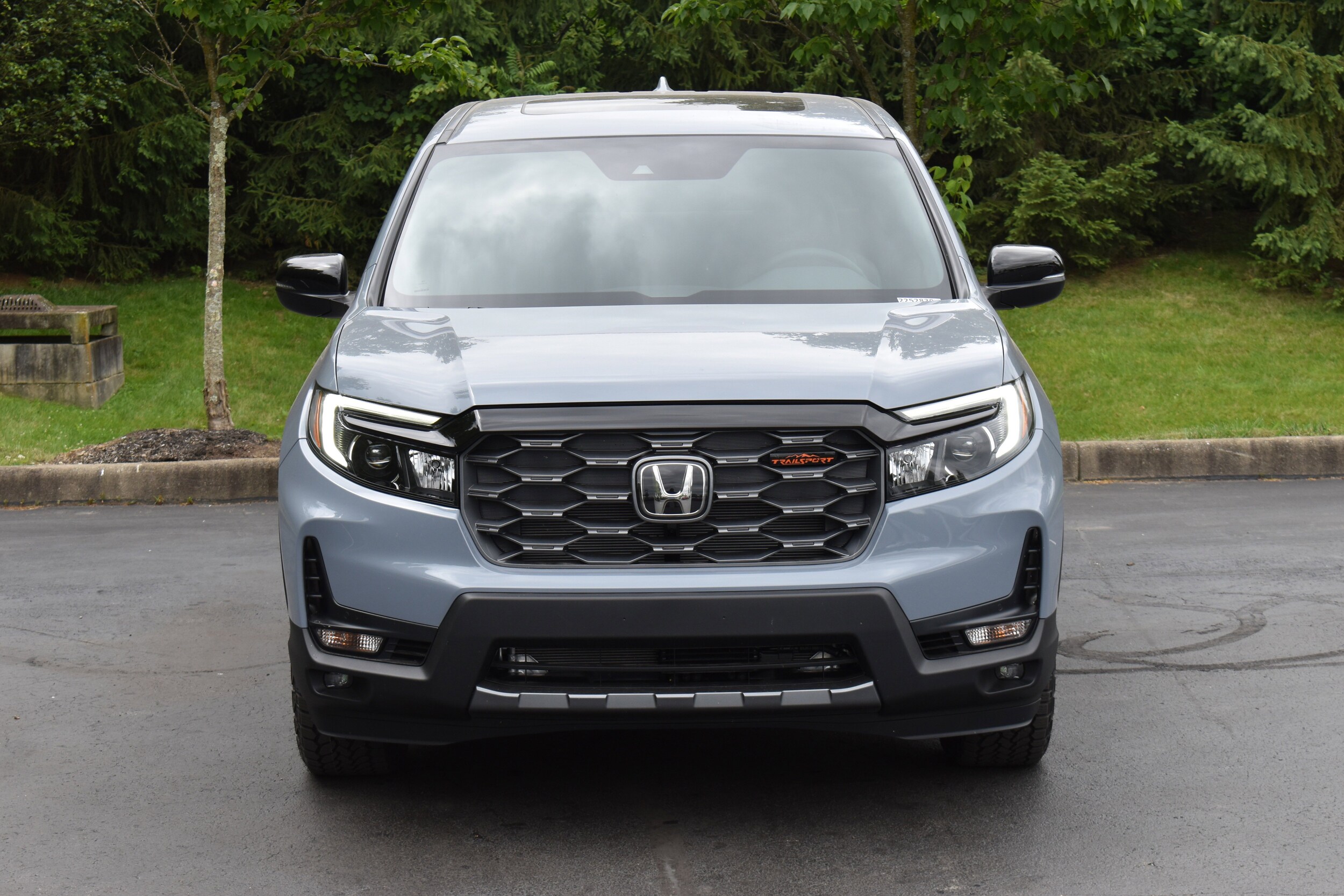 2025 Honda Ridgeline TrailSport photo 2