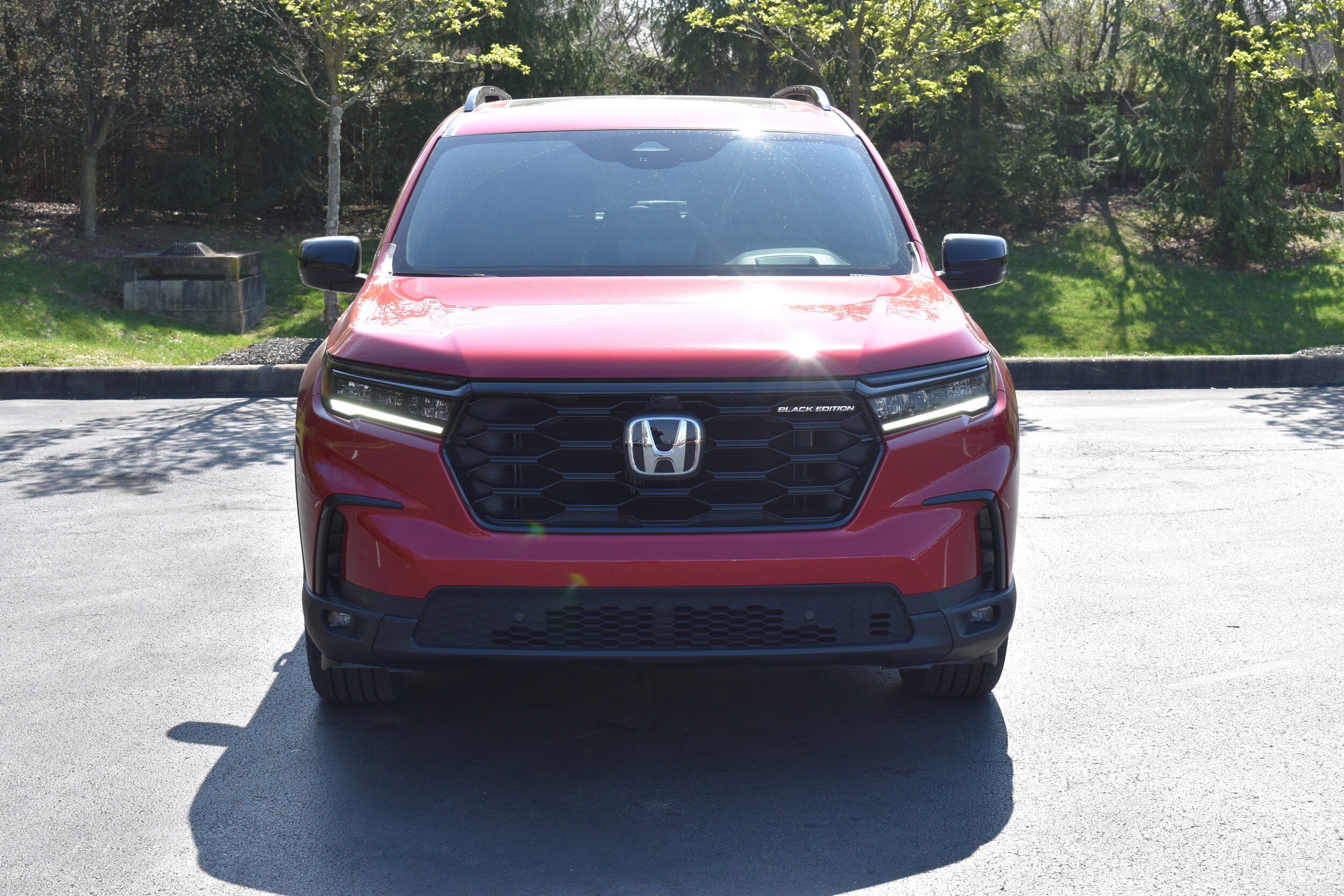 2025 Honda Pilot Black Edition photo 2