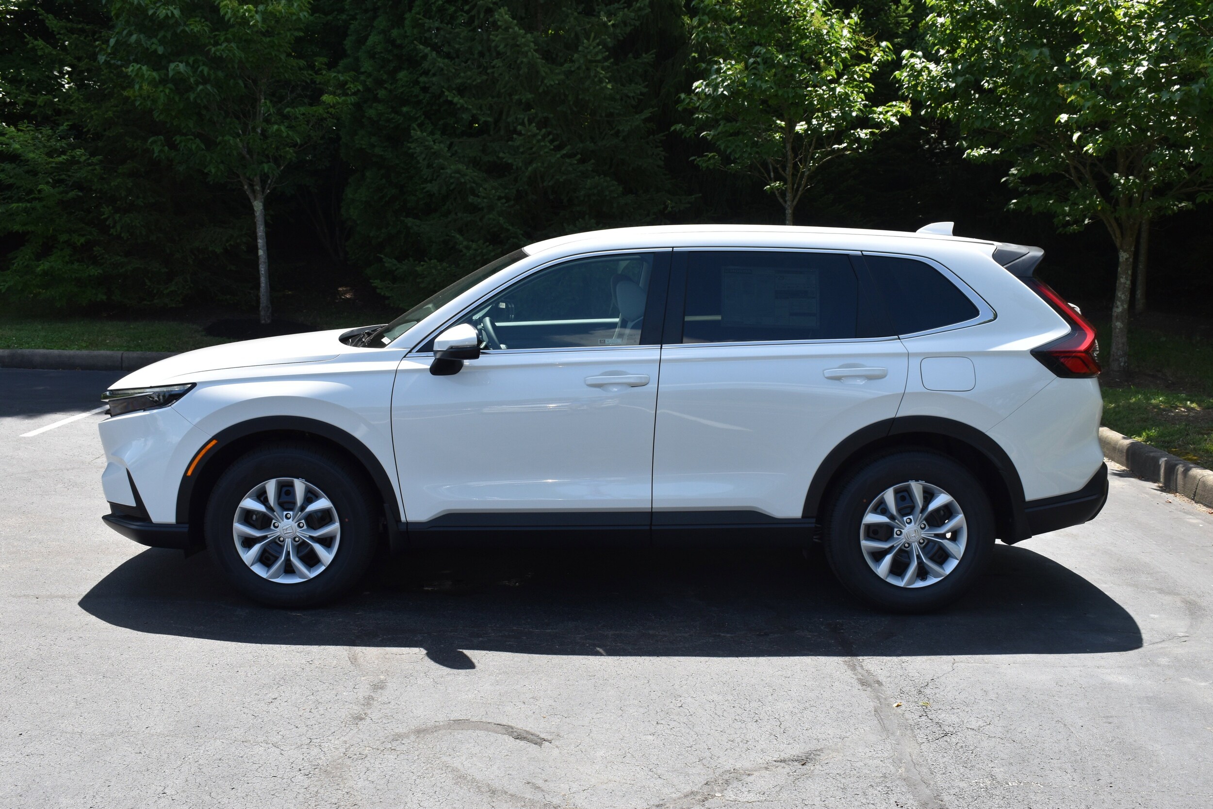 2026 Honda CR-V LX photo 4