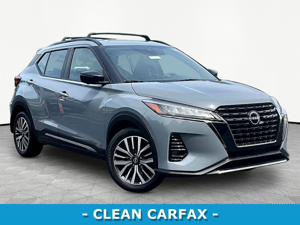 Used 2022 Nissan Kicks SR SUV