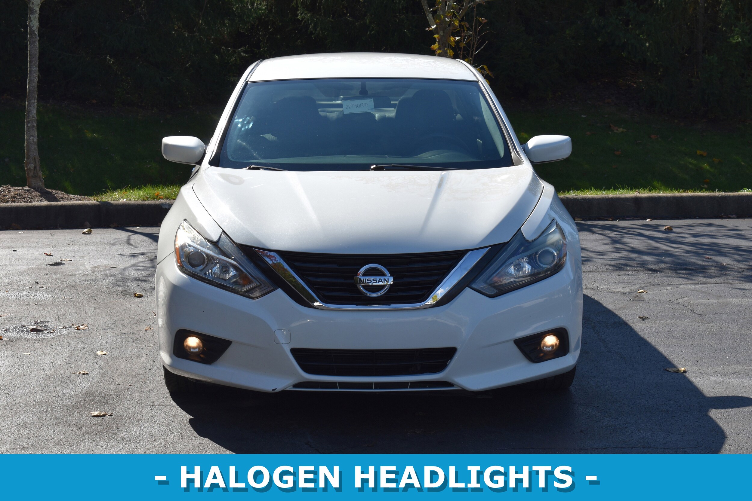 2017 Nissan Altima 2.5 SR photo 2