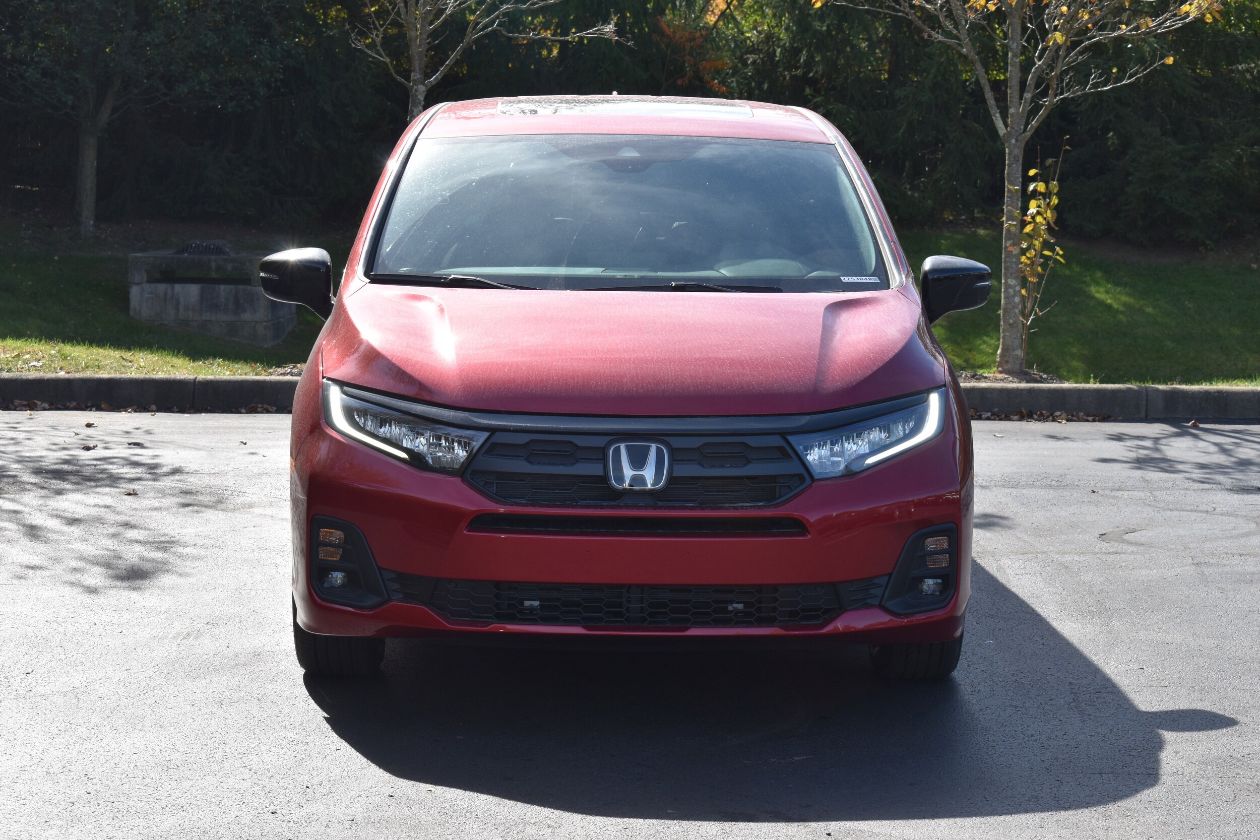 2026 Honda Odyssey photo 2