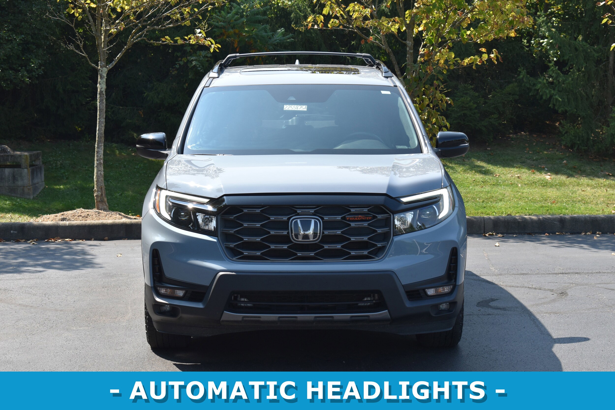 2022 Honda Passport TrailSport photo 2