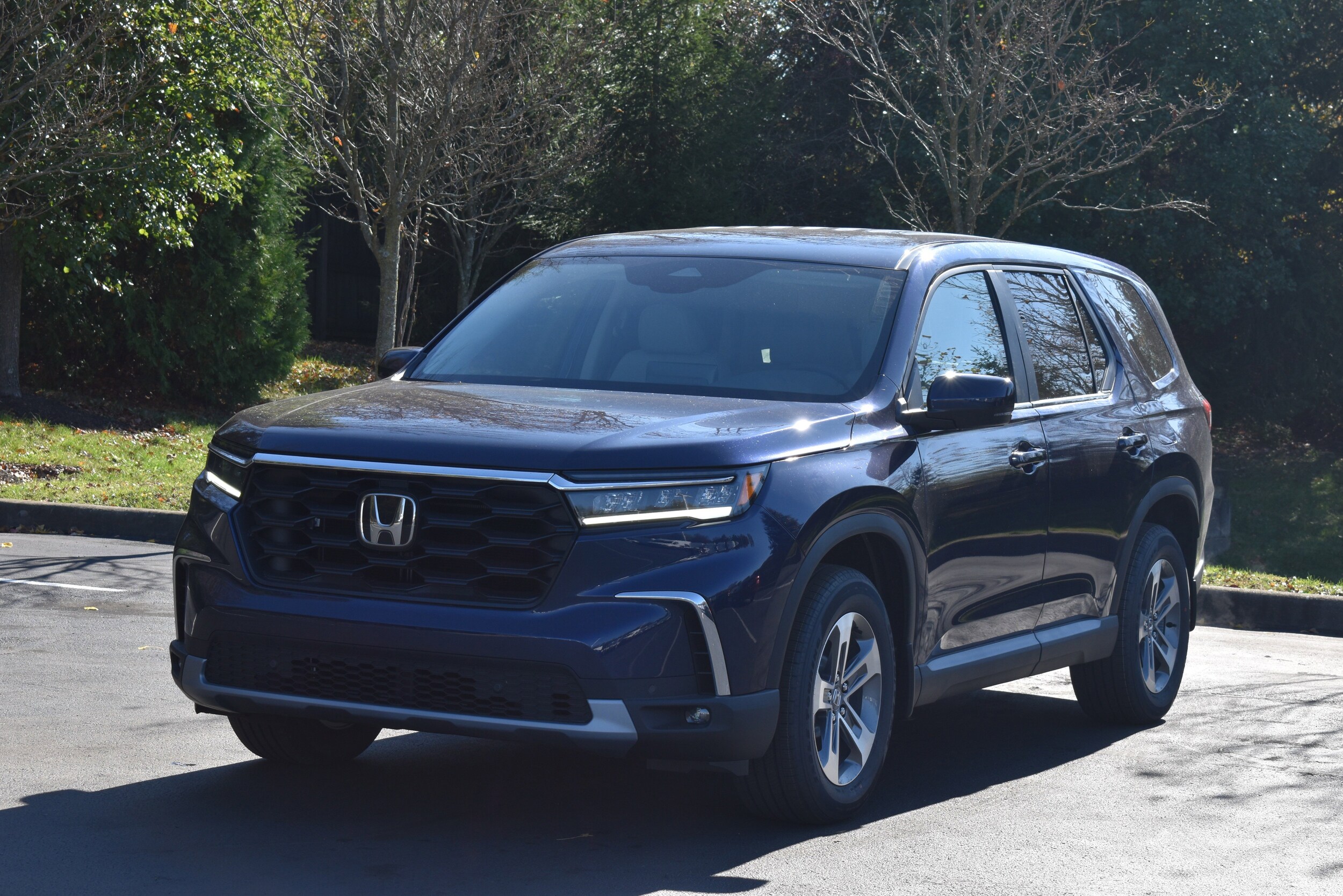 2025 Honda Pilot EX-L photo 2