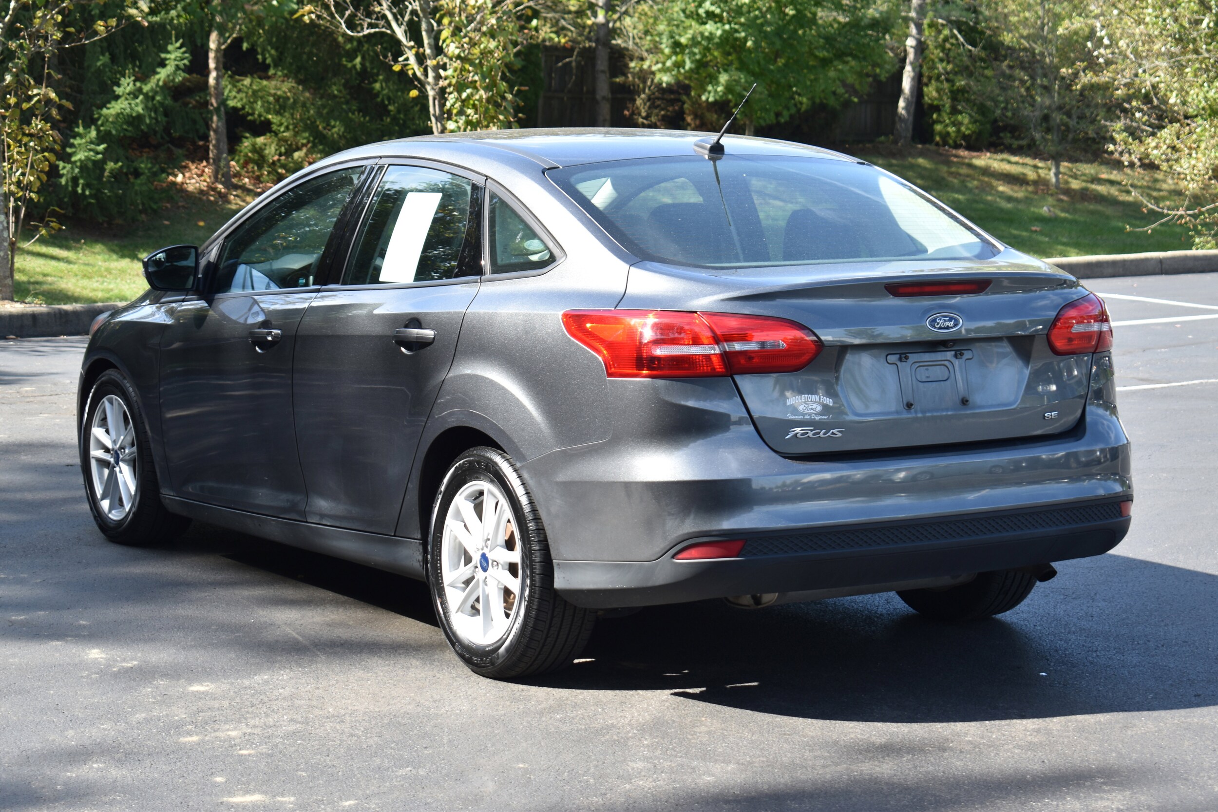 2017 Ford Focus SE photo 3