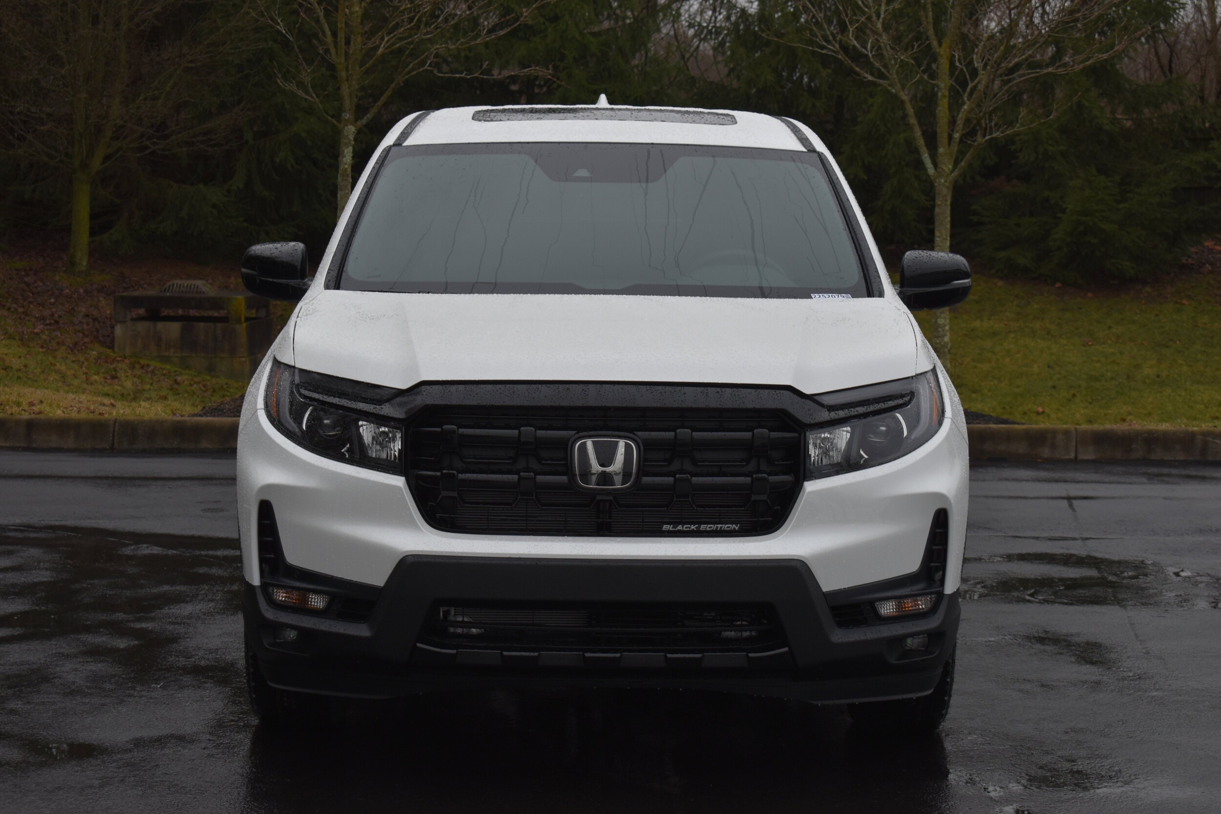2026 Honda Ridgeline Black Edition photo 2