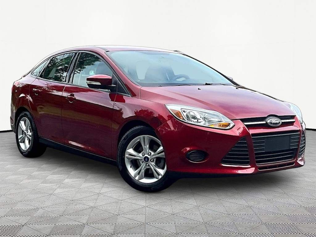 Used 2014 Ford Focus SE Sedan