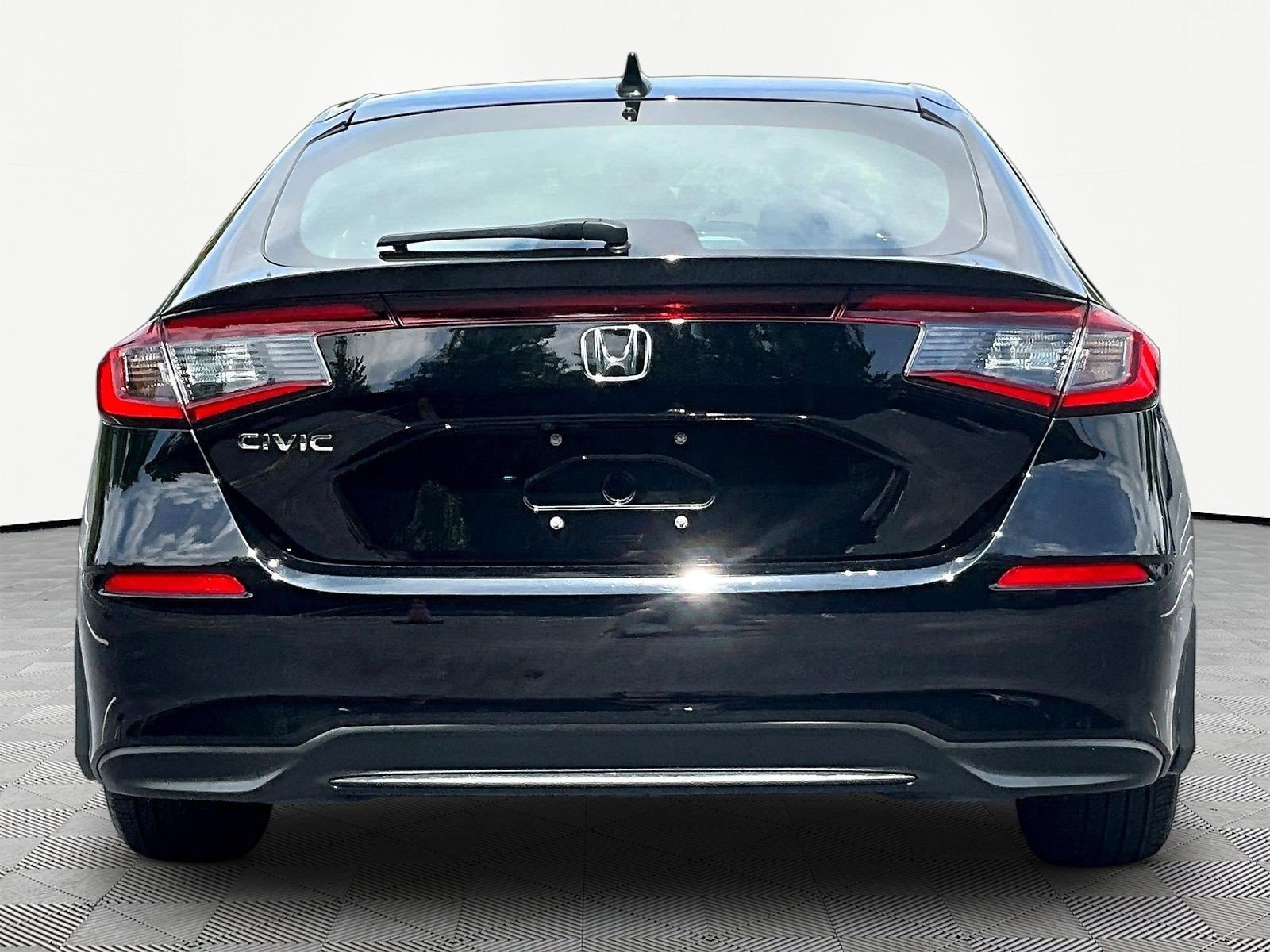 2024 Honda Civic Hatchback EX-L - Photo 7