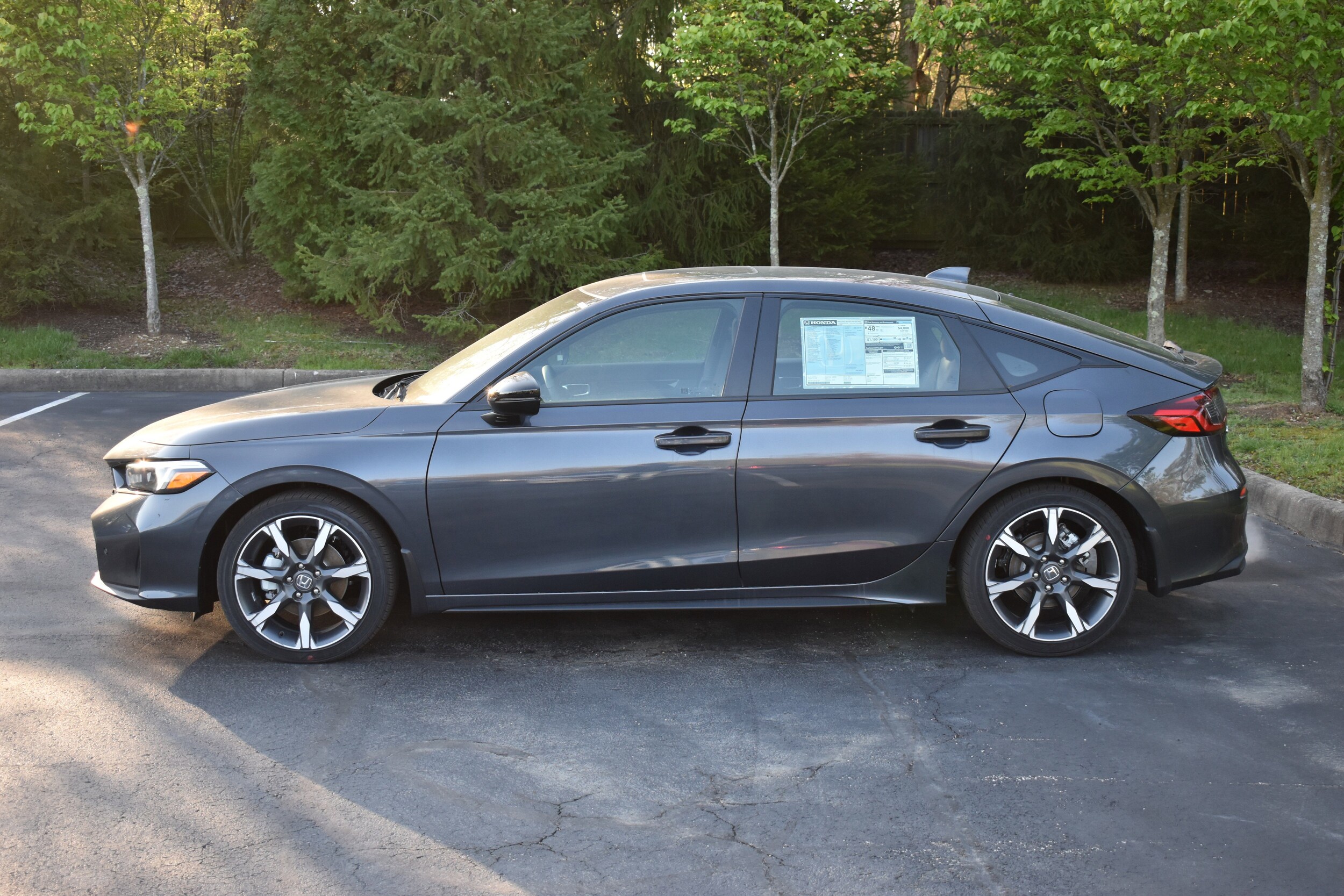 2026 Honda Civic Hybrid Sport Touring Hatchback photo 2