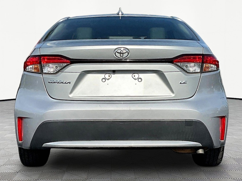 Used 2020 Toyota Corolla LE Sedan