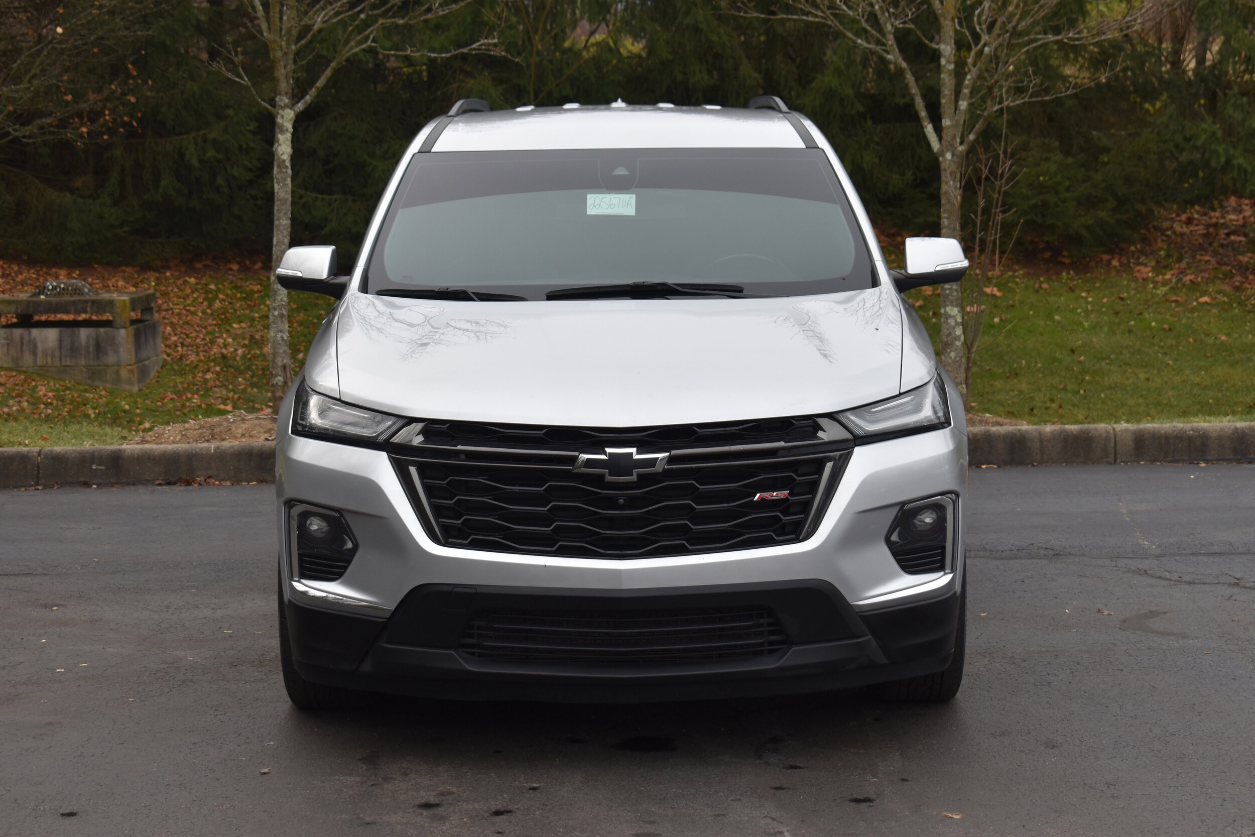 2022 Chevrolet Traverse RS photo 2