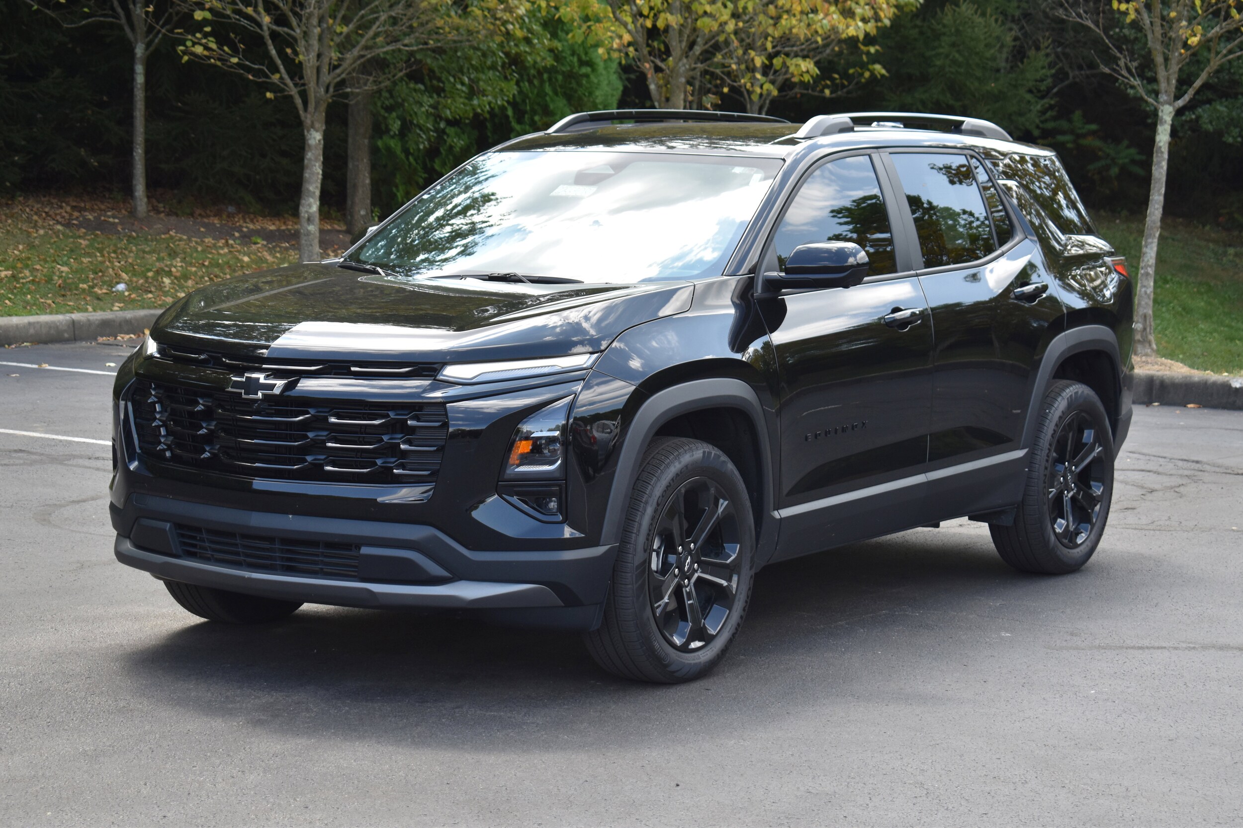2025 Chevrolet Equinox LT photo 3