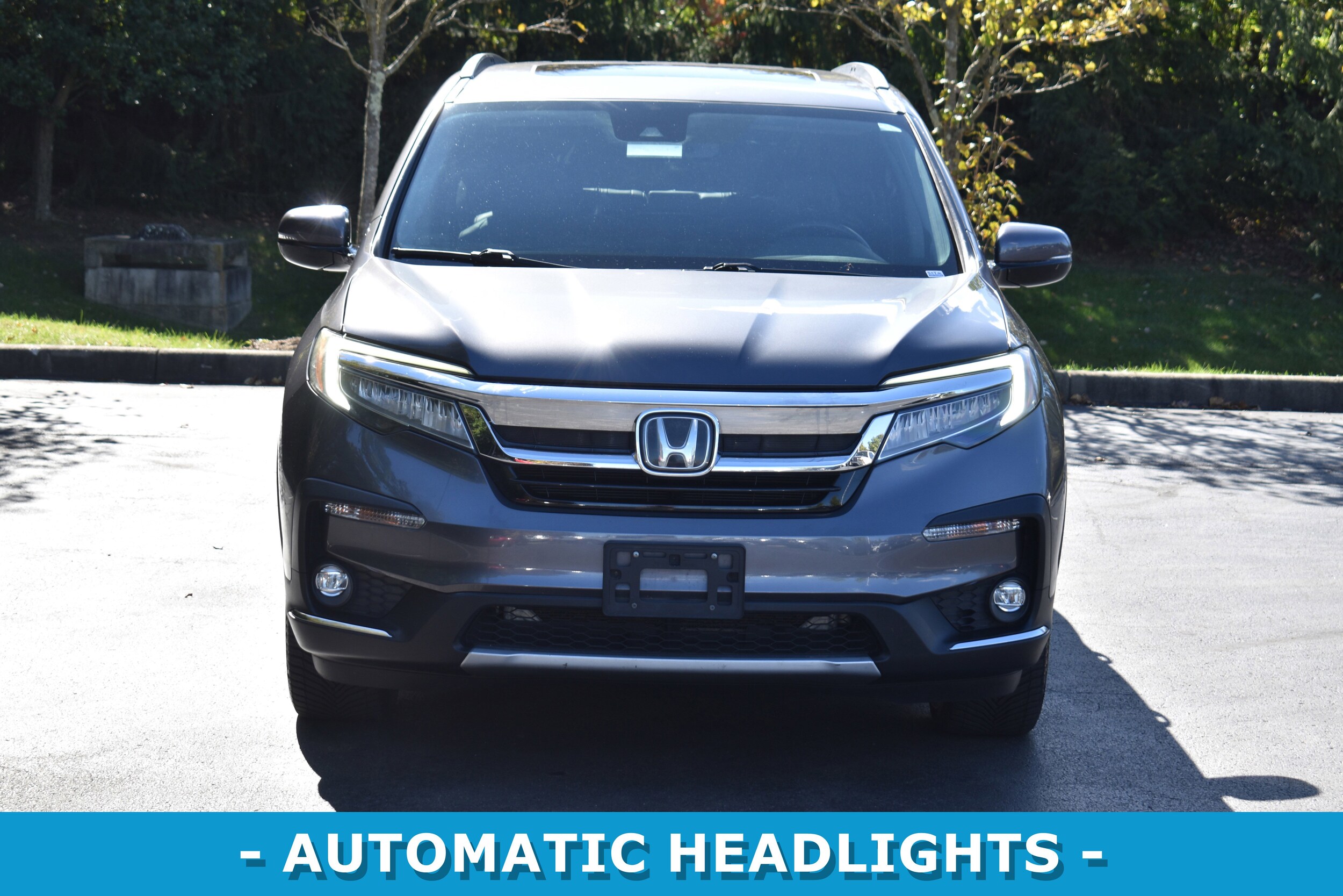 2020 Honda Pilot Touring photo 2
