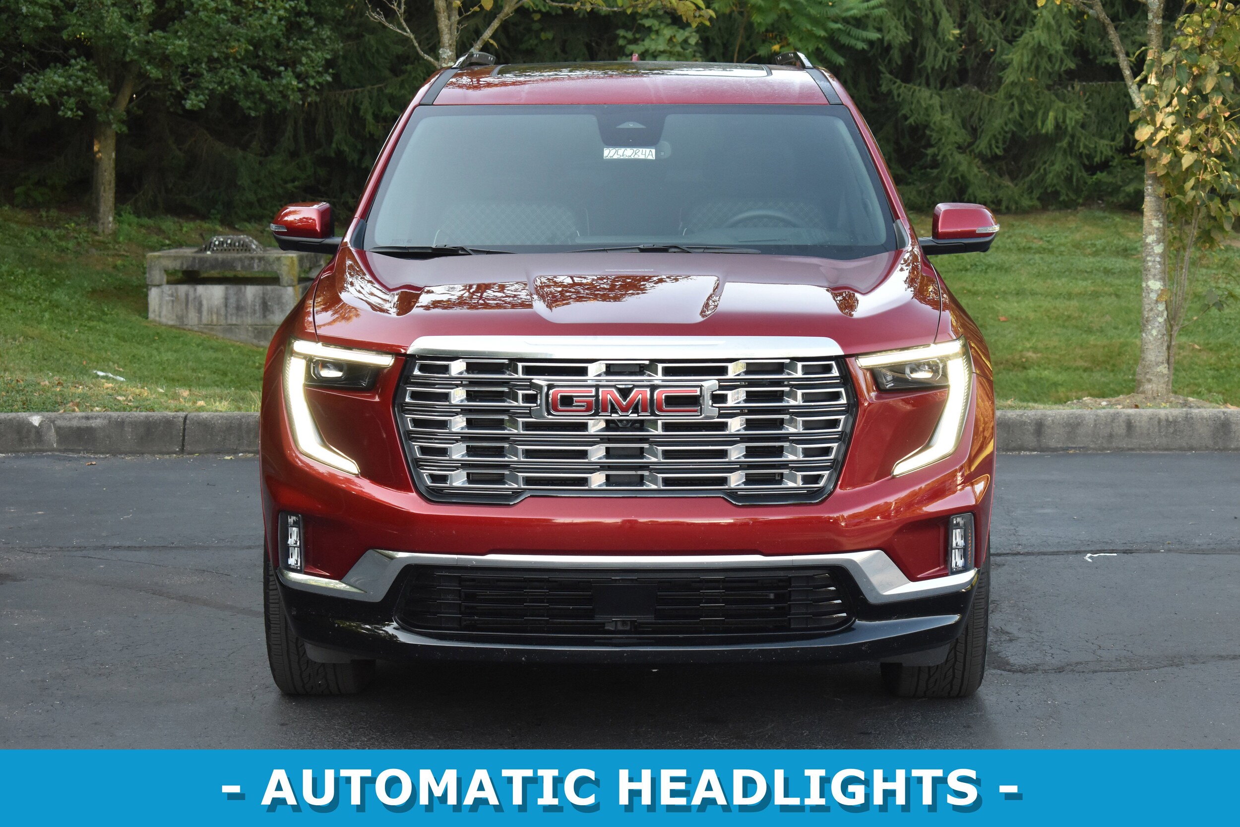 2025 Gmc Acadia Denali photo 2