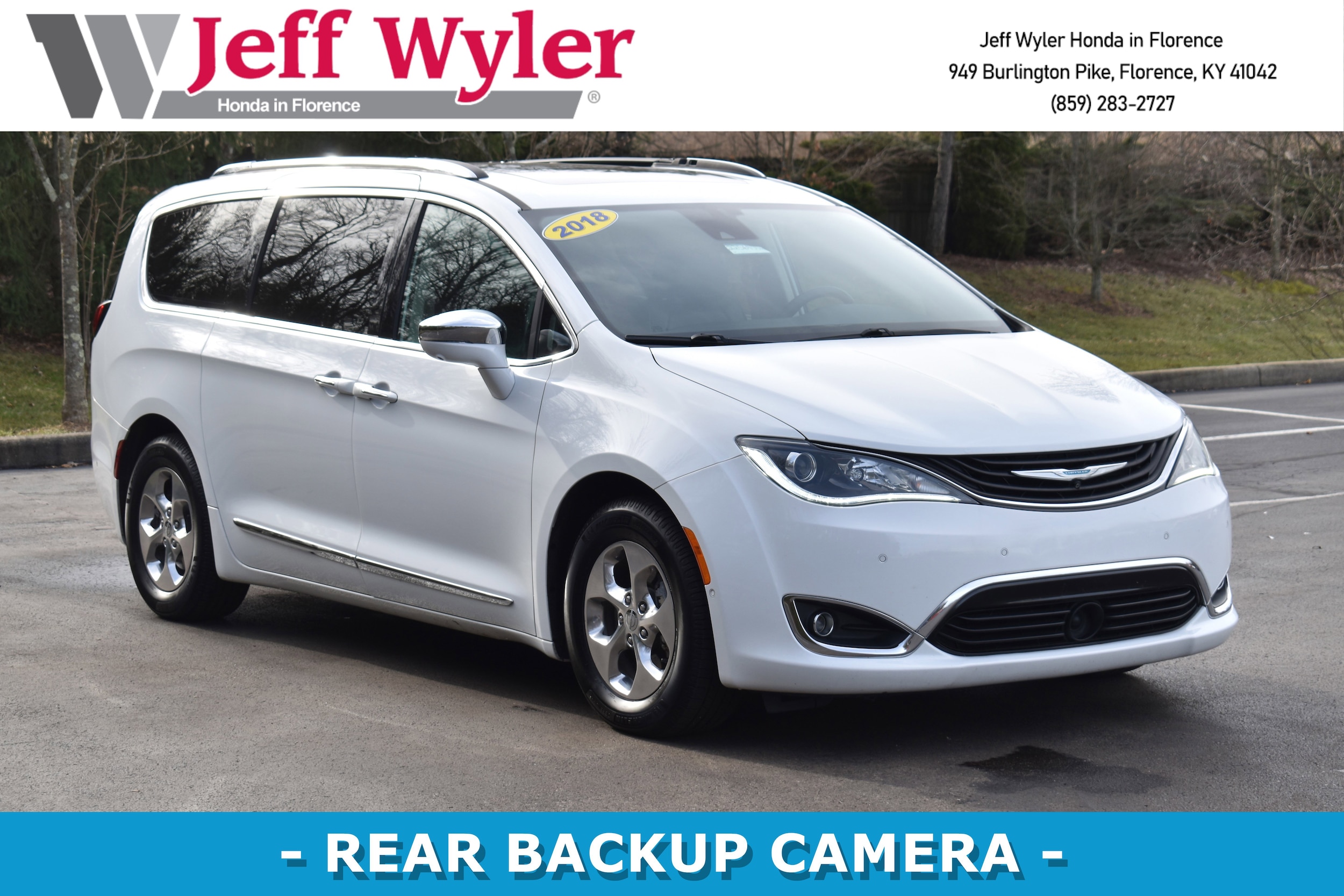 2018 Chrysler Pacifica Hybrid Limited's photo