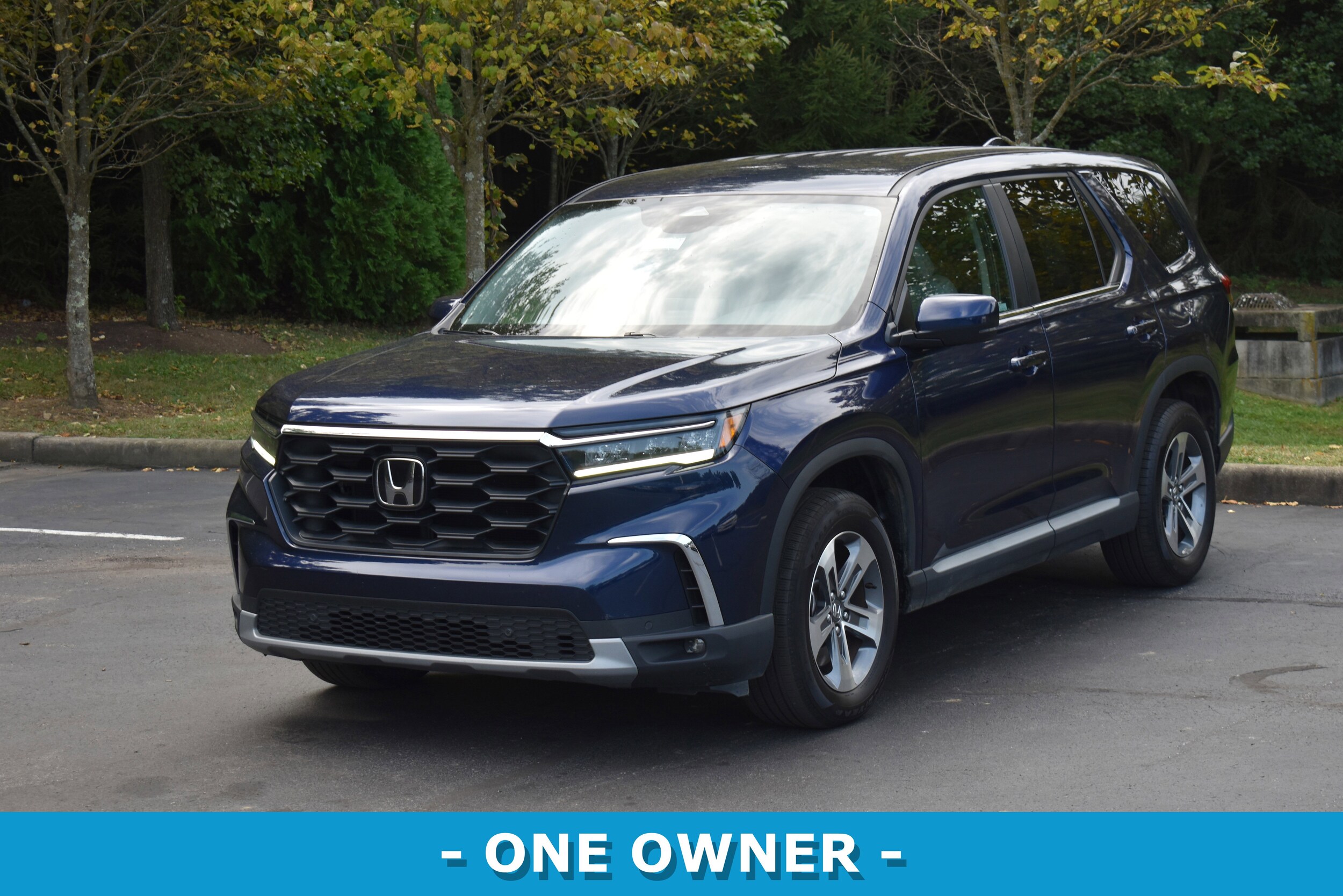 2025 Honda Pilot EX-L photo 3