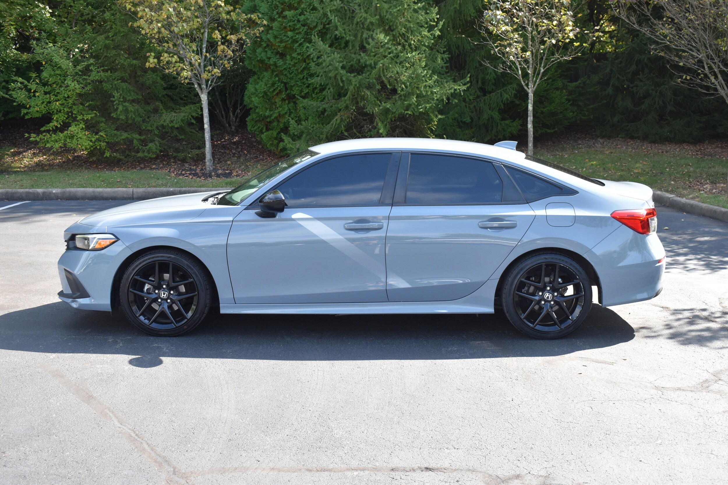 2022 Honda Civic Sport photo 2