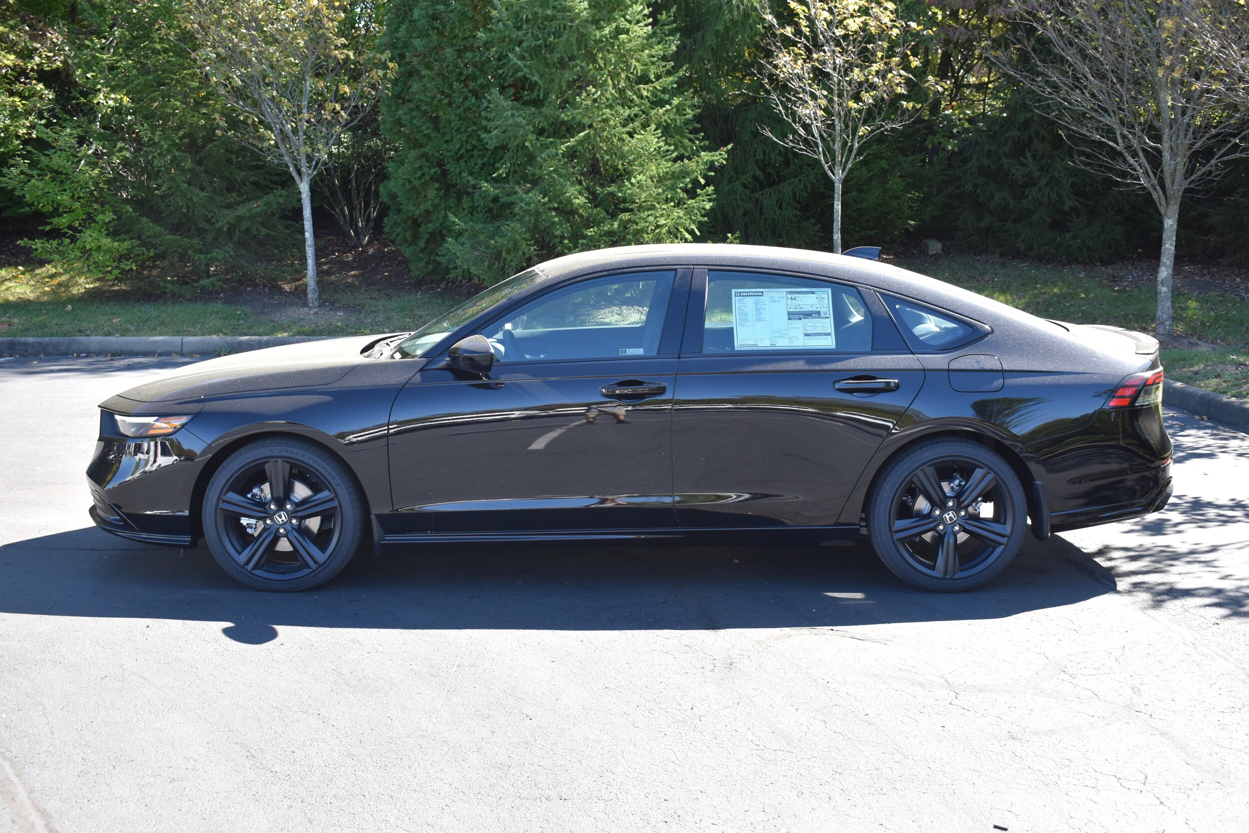 2025 Honda Accord Hybrid Sport-L photo 4