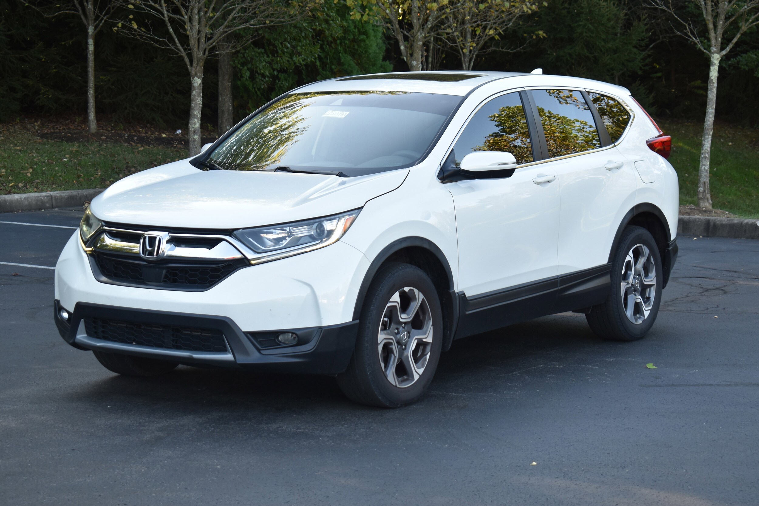 2017 Honda CR-V EX photo 2