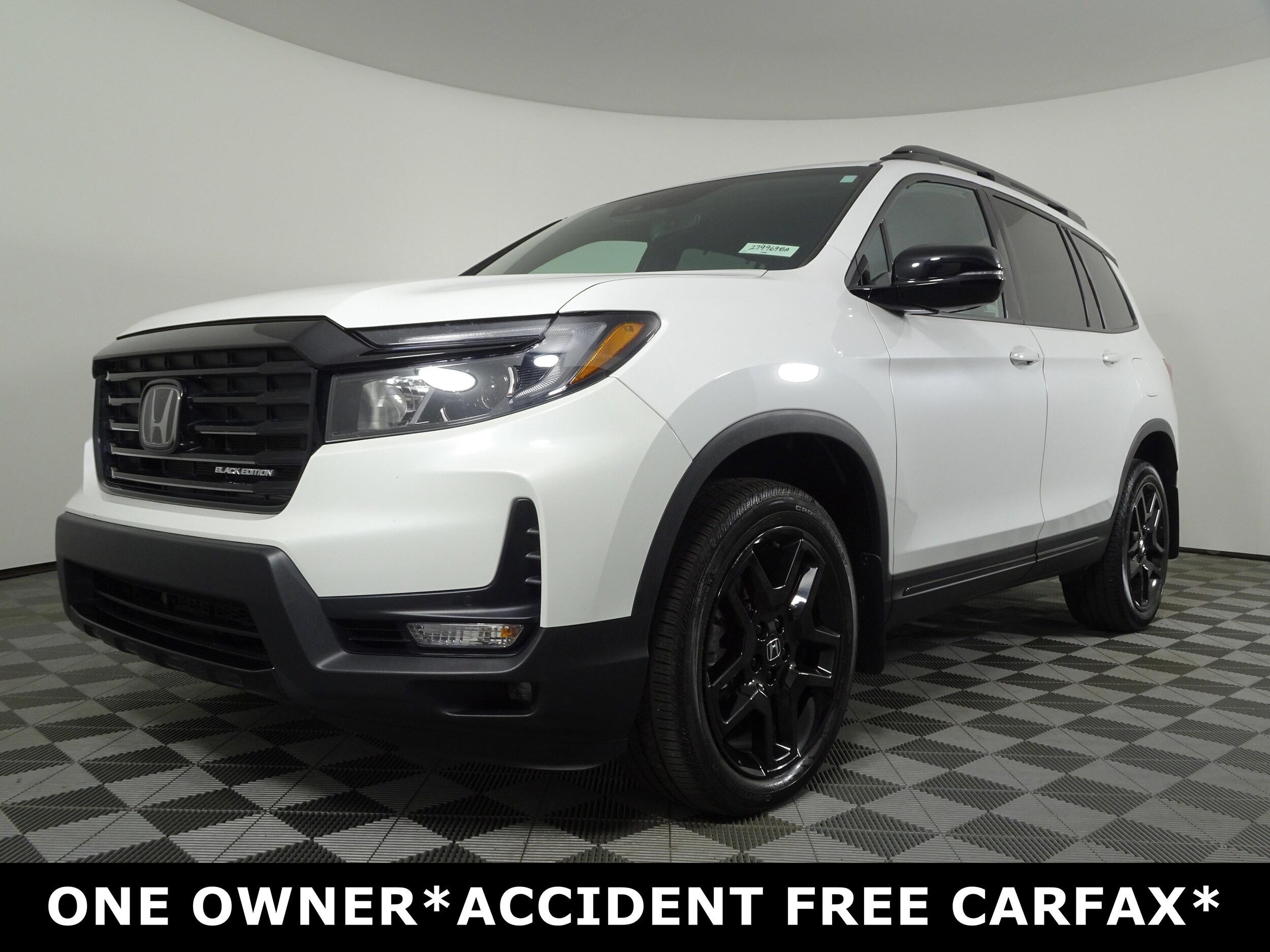 2024 Honda Passport Black Edition photo 2