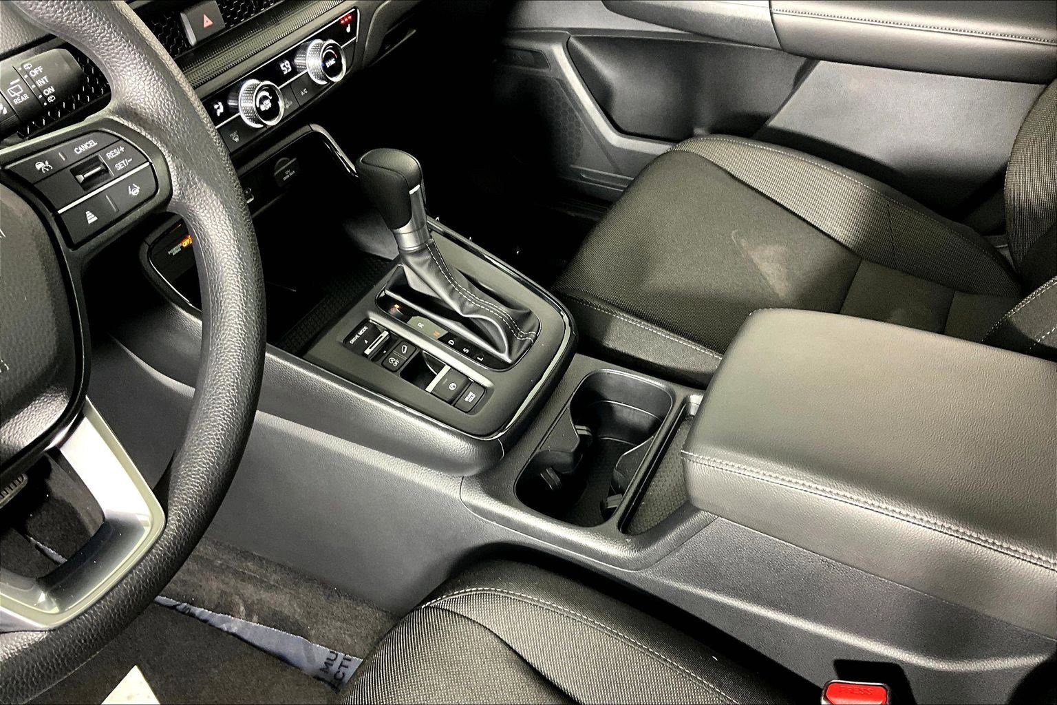 2026 Honda CR-V EX - Photo 18
