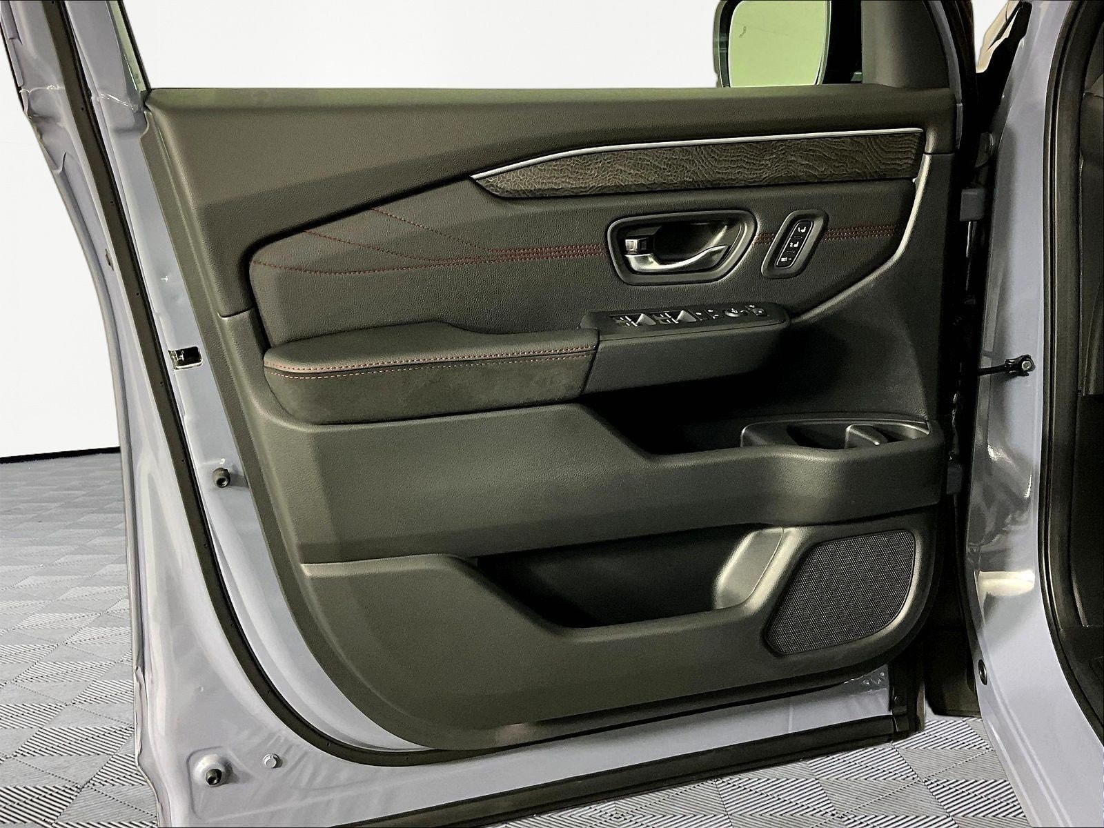 2026 Honda Pilot Black Edition - Photo 23