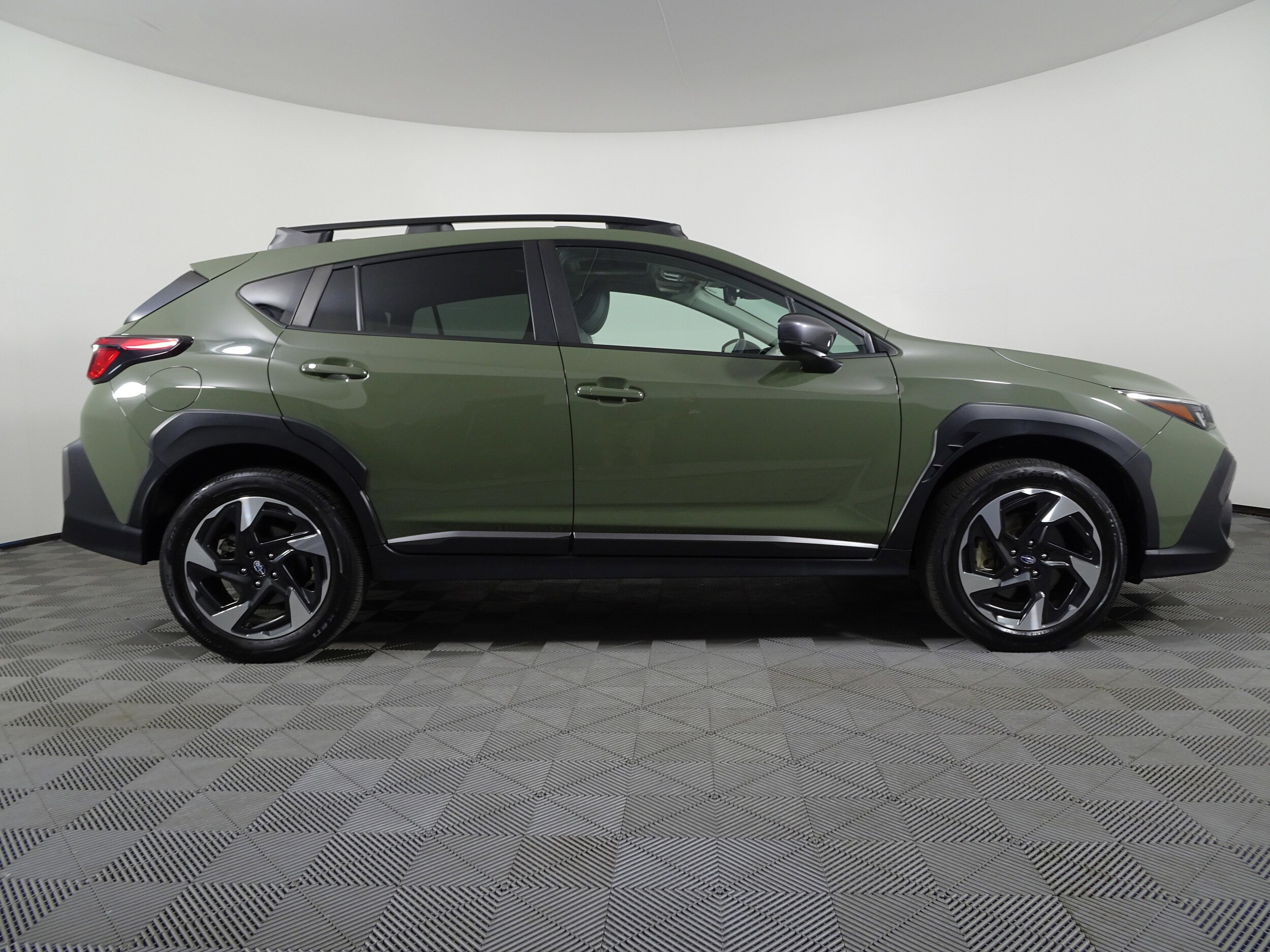 2024 Subaru Crosstrek Limited photo 2