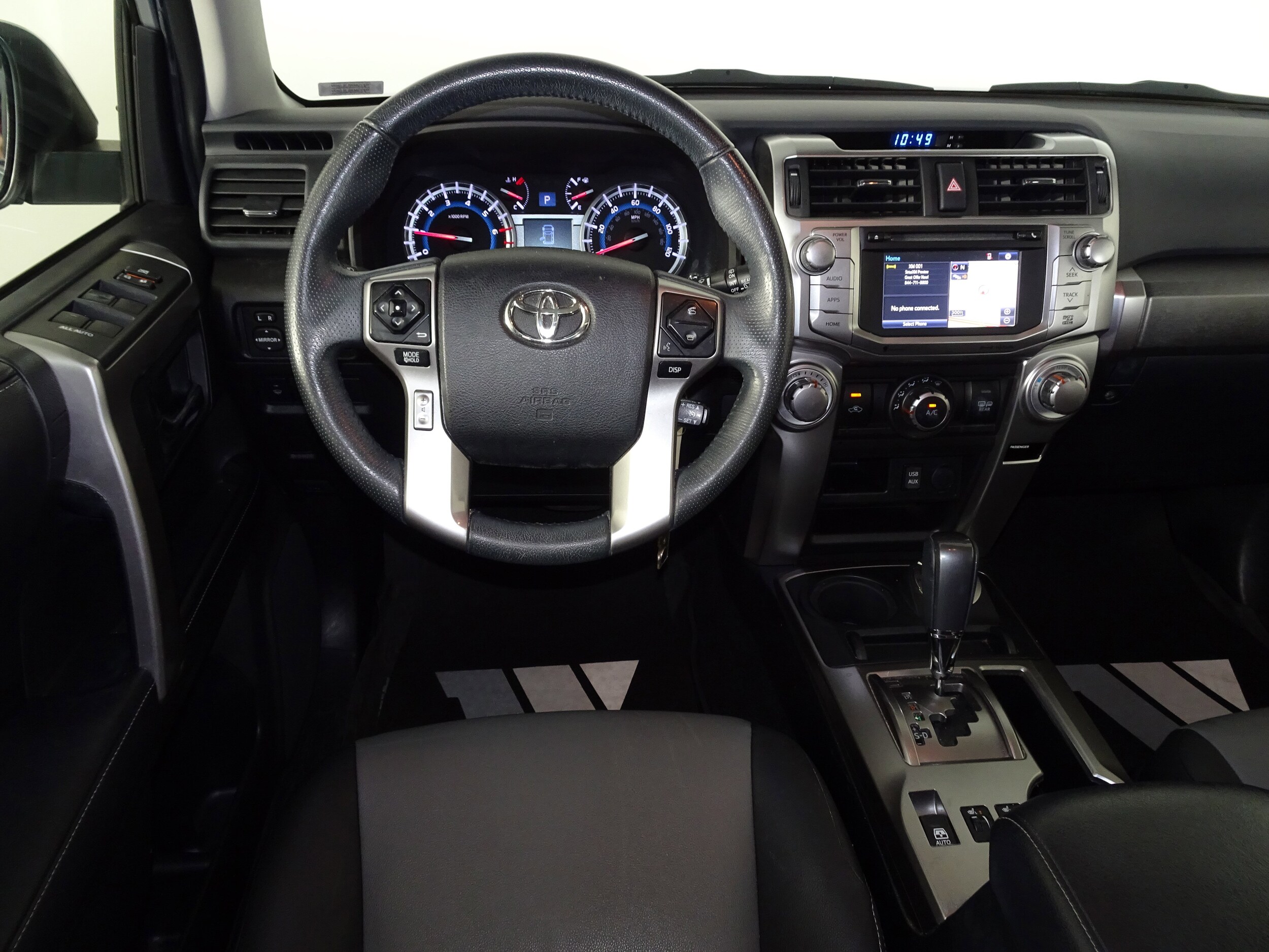 2016 Toyota 4Runner 4WD V6 SR5 Premium photo 3