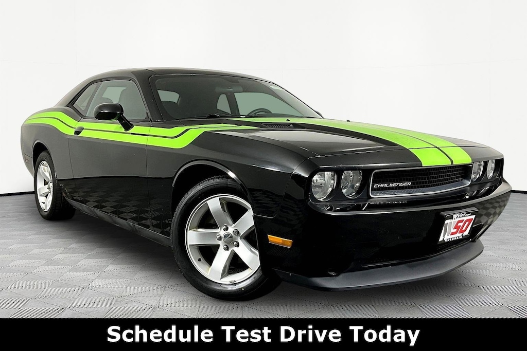 Used 2013 Dodge Challenger 2dr Cpe SXT Coupe