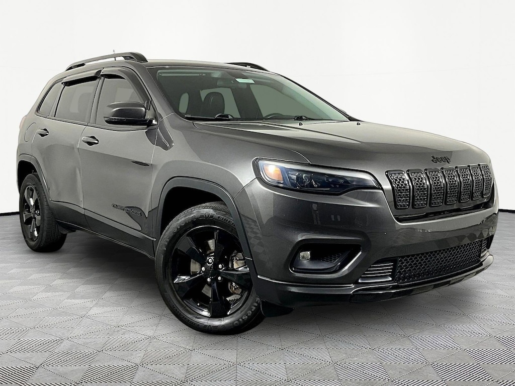 Used 2019 Jeep Cherokee Altitude 4x4 SUV