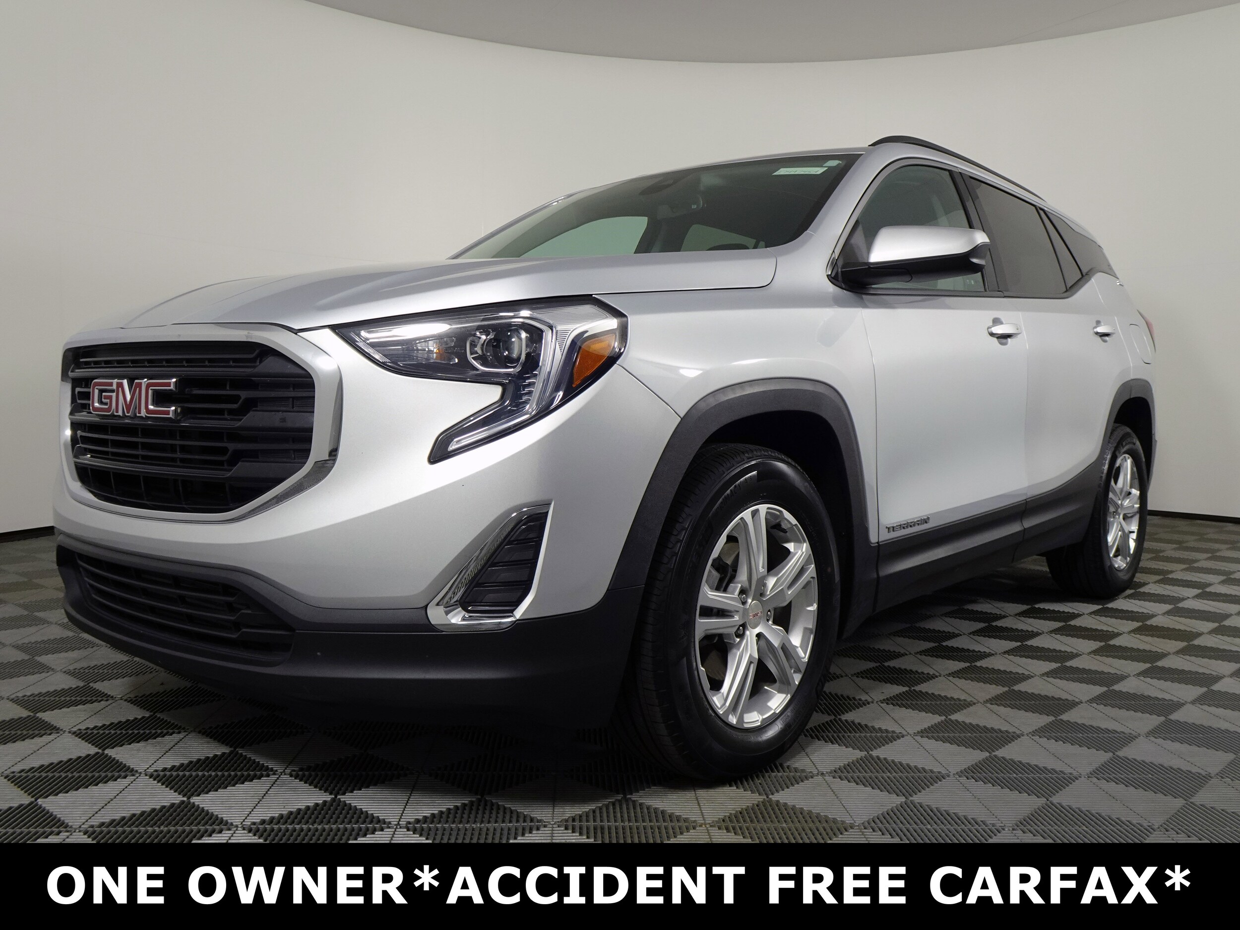 2020 Gmc Terrain SLE photo 2