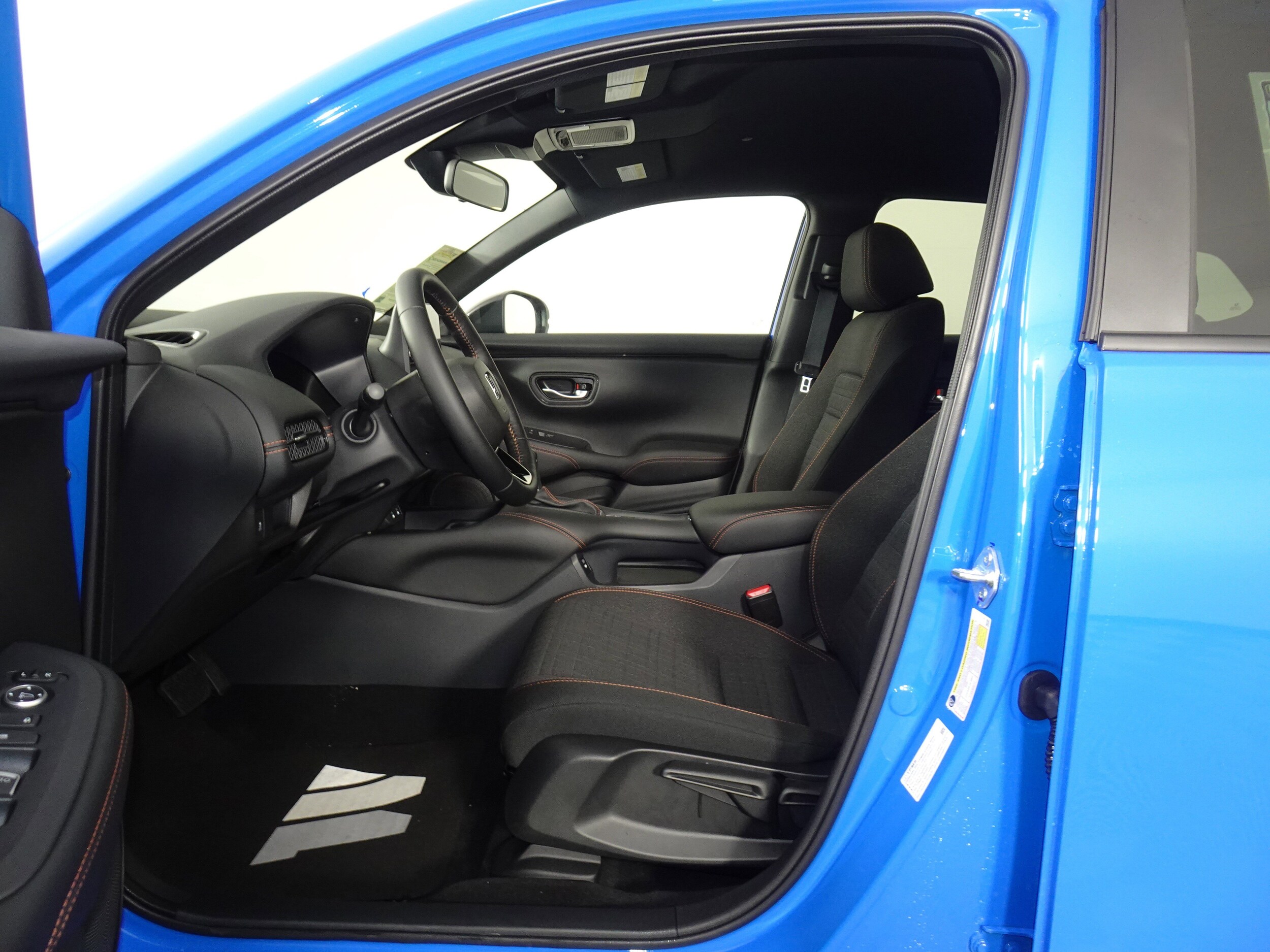 2026 Honda HR-V Sport photo 4