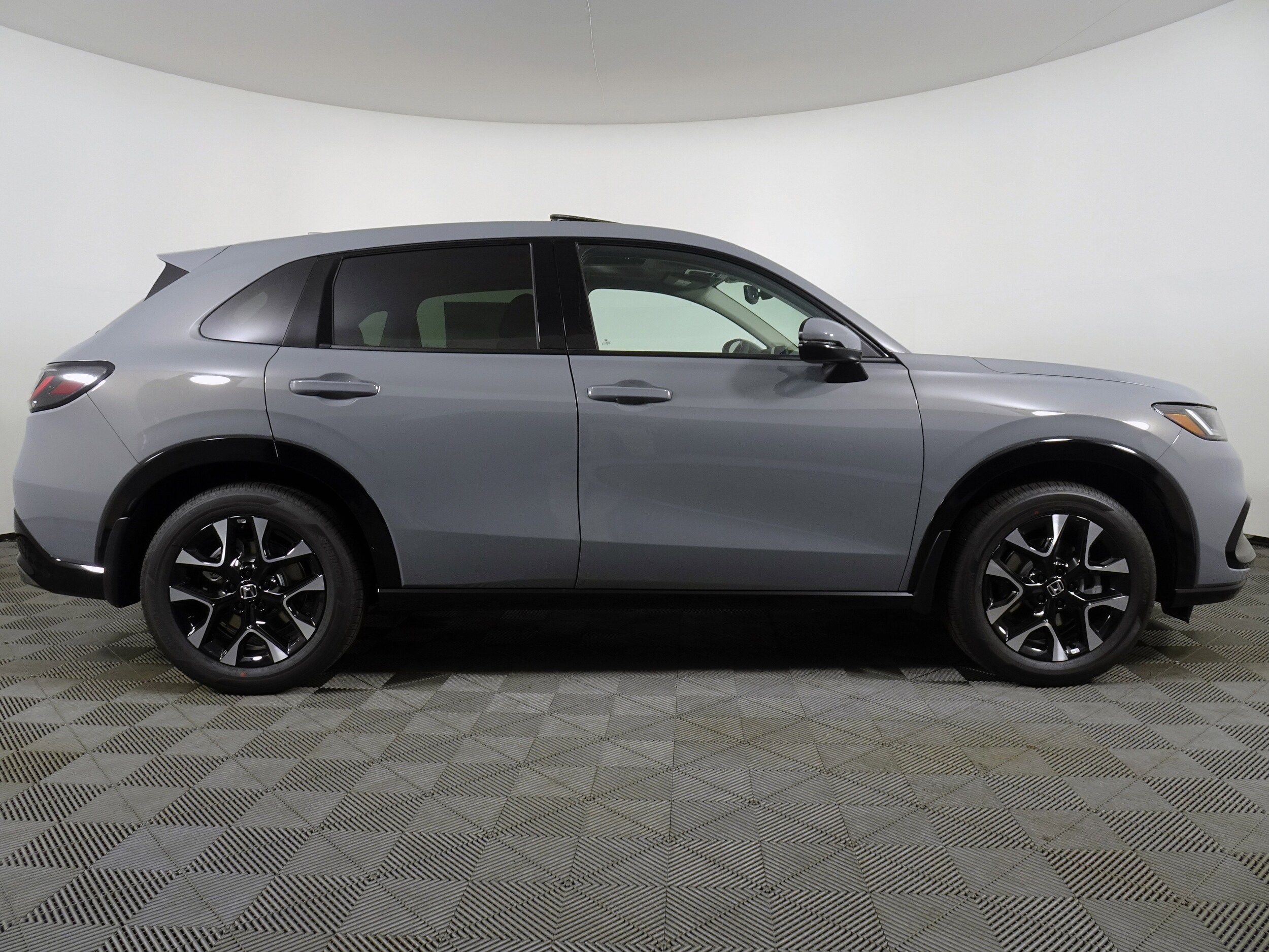2026 Honda HR-V EX-L photo 2