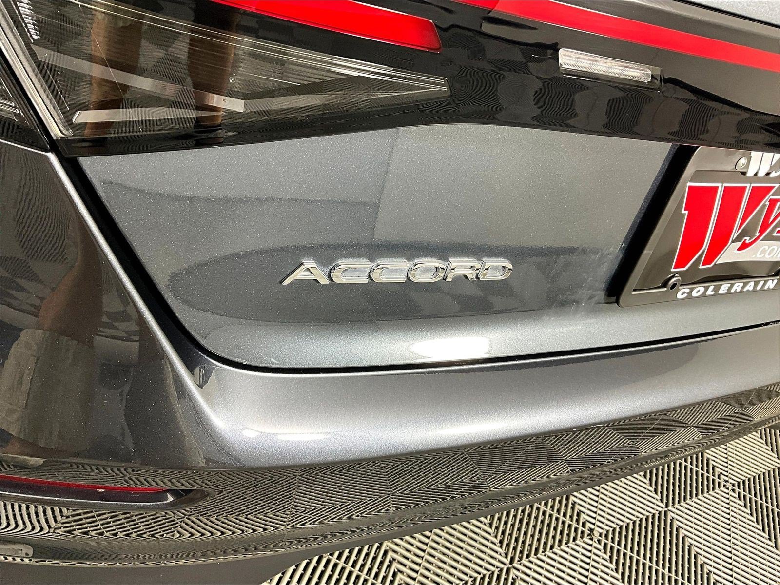 2025 Honda Accord SE - Photo 27