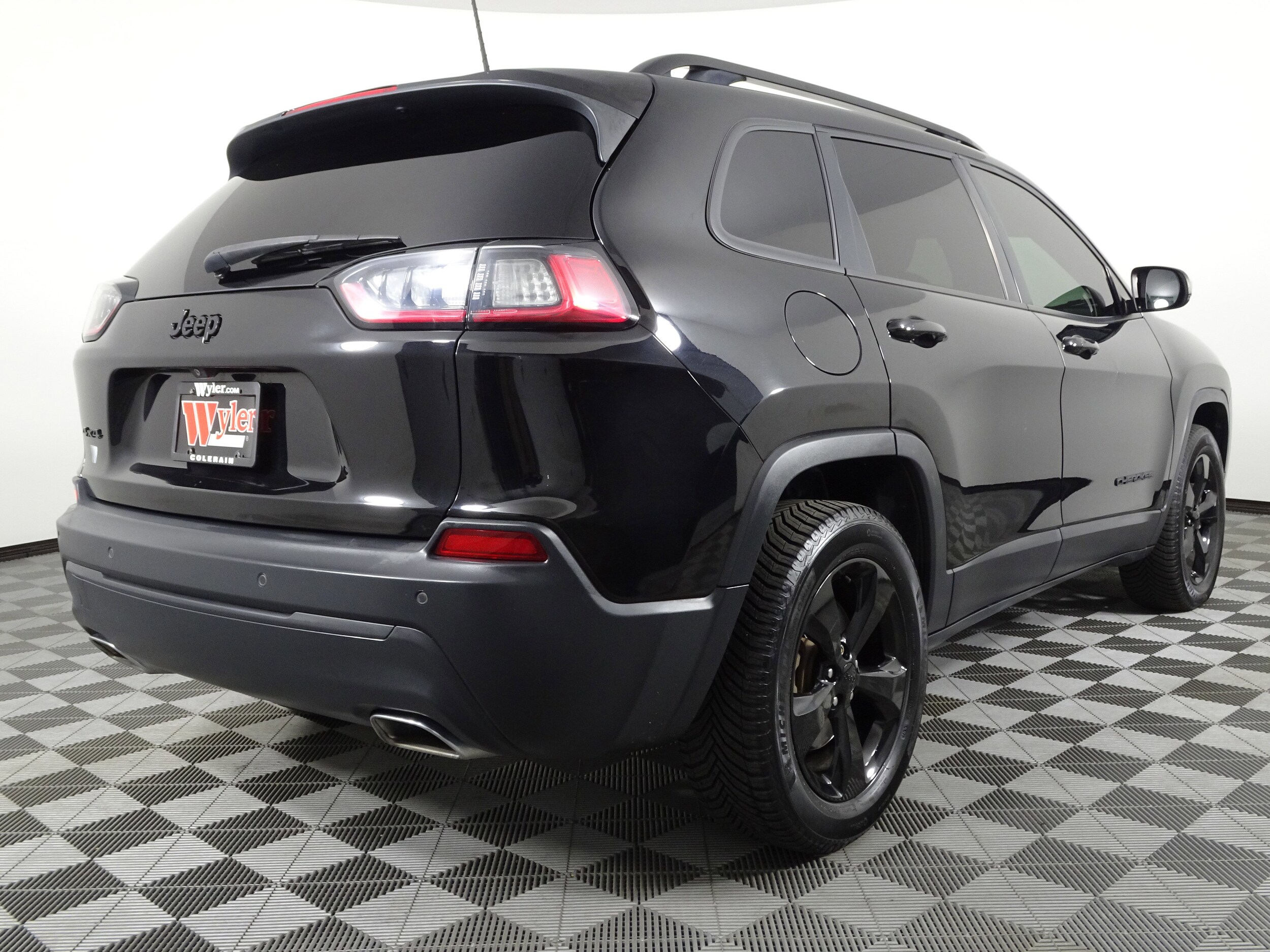2019 Jeep Cherokee Altitude photo 3