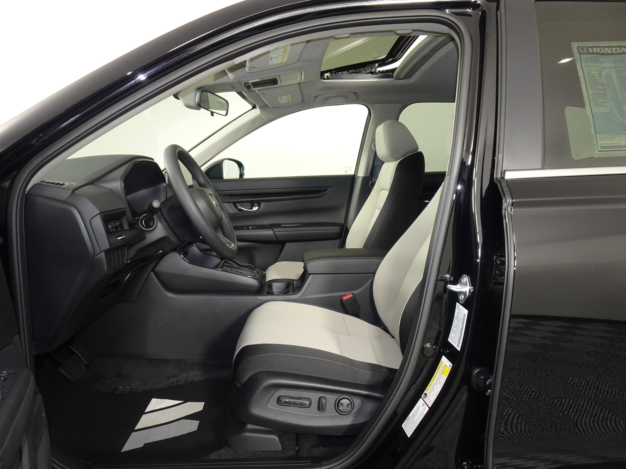 2026 Honda CR-V EX photo 4