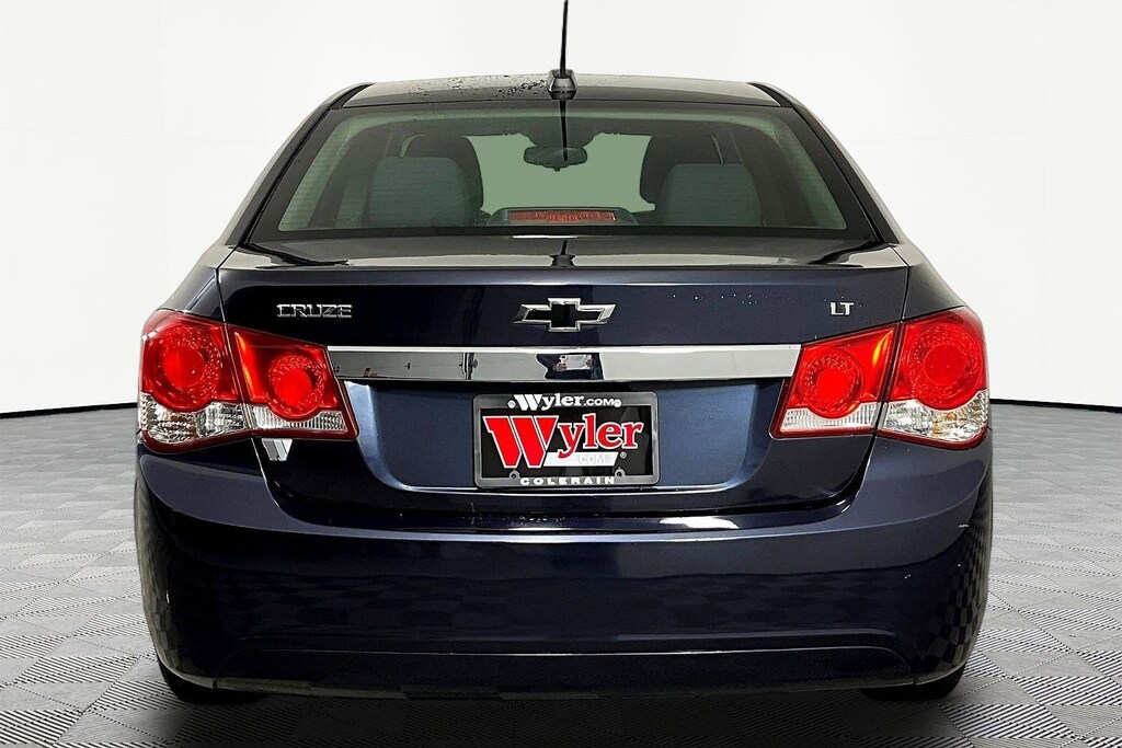 Used 2016 Chevrolet Cruze Limited 4dr Sdn Auto LT w/1LT Sedan