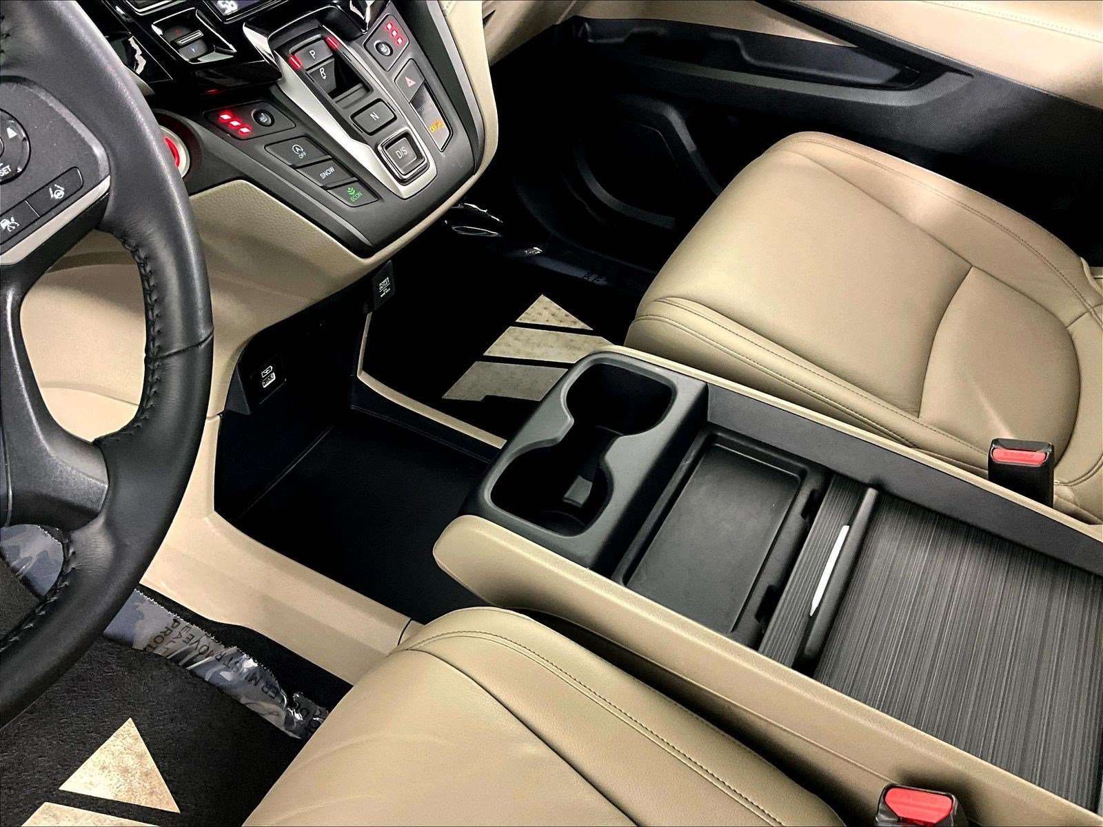 2024 Honda Odyssey EX-L - Photo 18