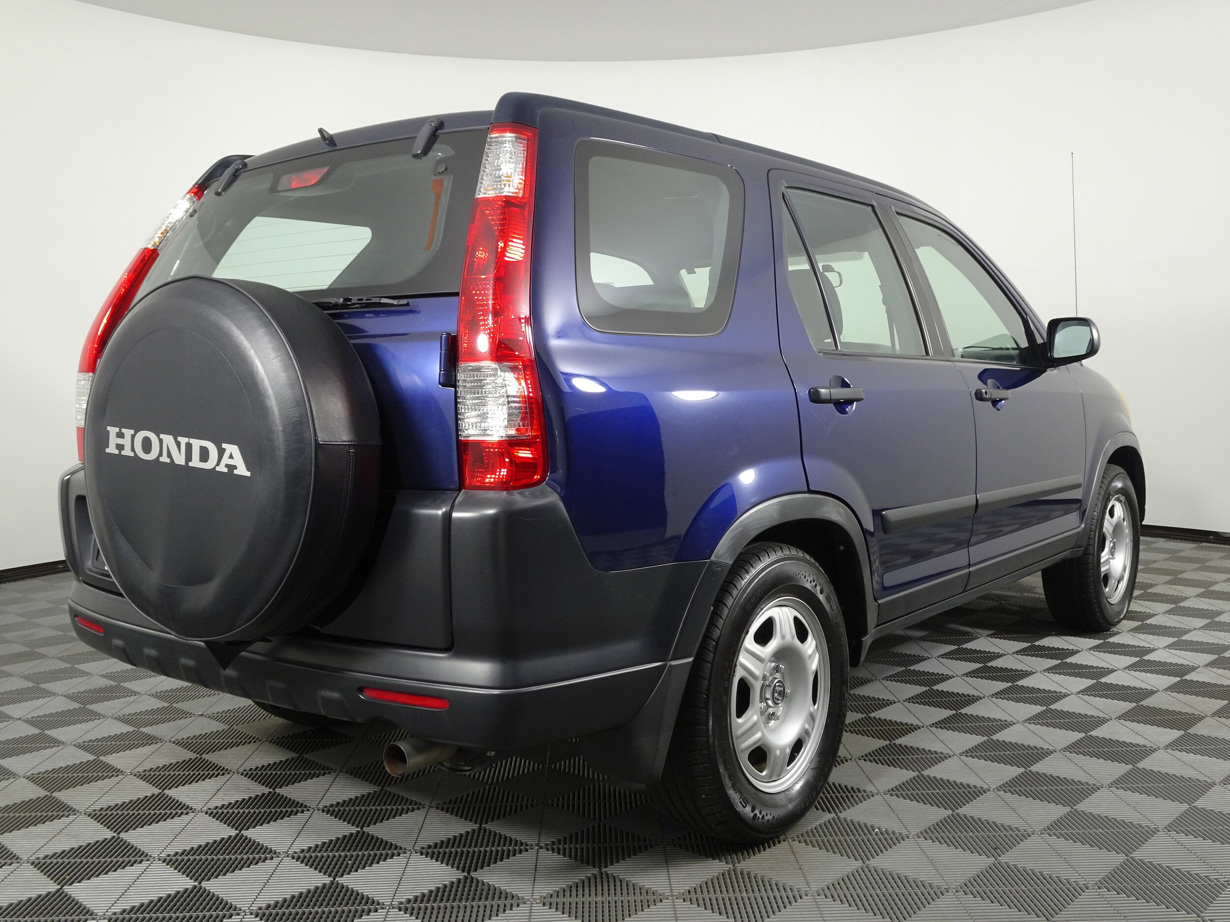 2006 Honda CR-V LX photo 2