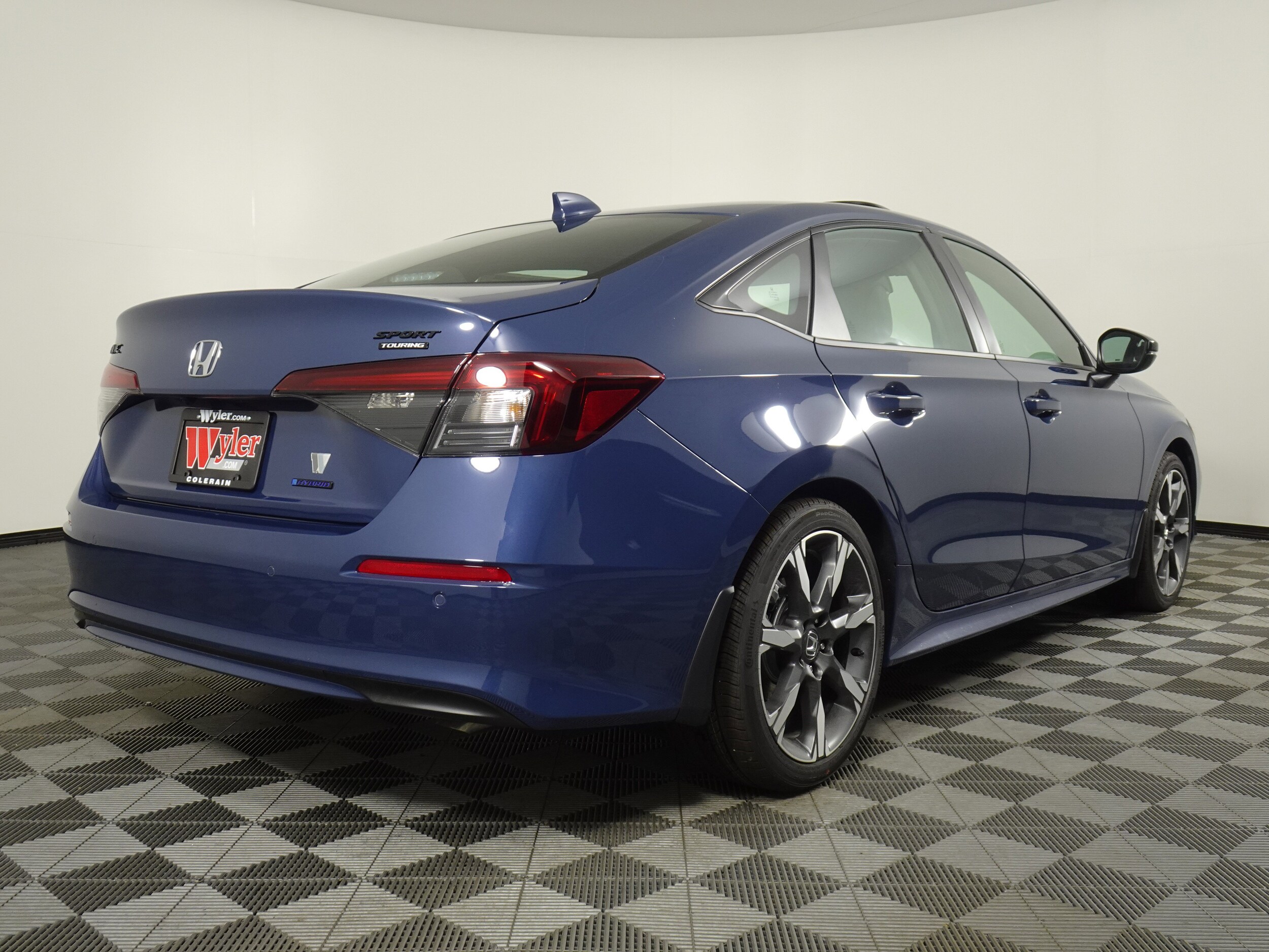 2026 Honda Civic Hybrid Sport Touring photo 3
