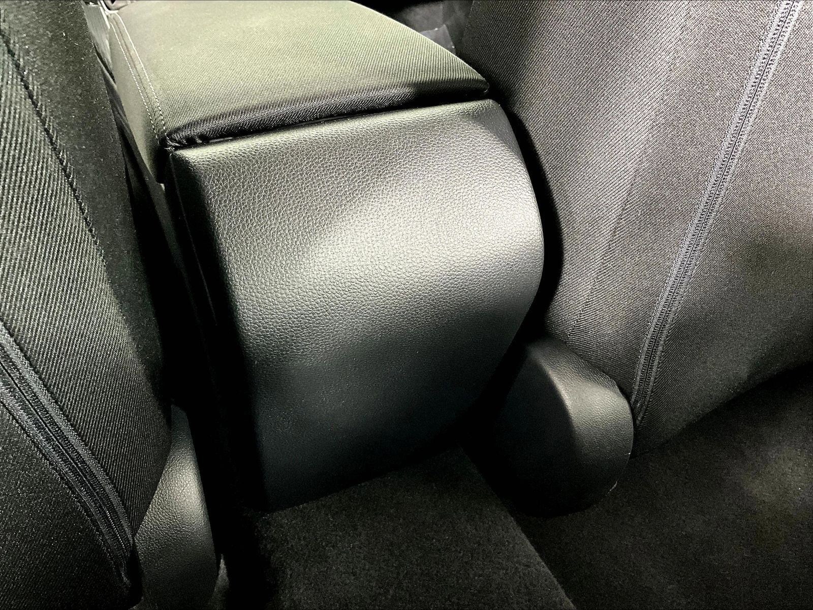 2025 Honda Civic LX - Photo 10