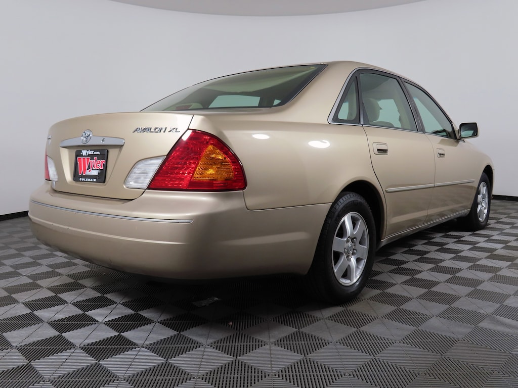 Used 2001 Toyota Avalon 4dr Sdn XL w/Bucket Seats Car