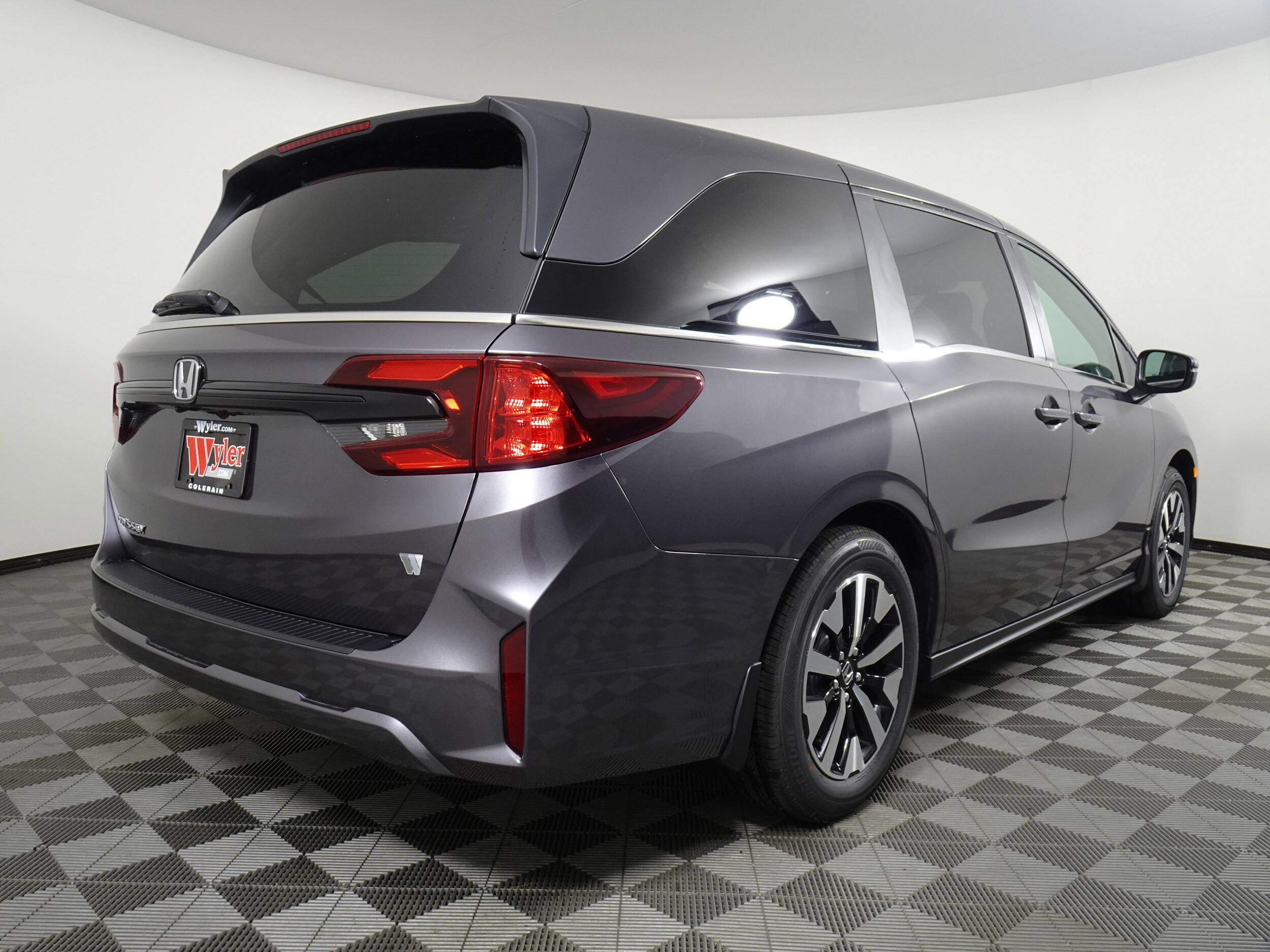 2026 Honda Odyssey EX-L photo 3