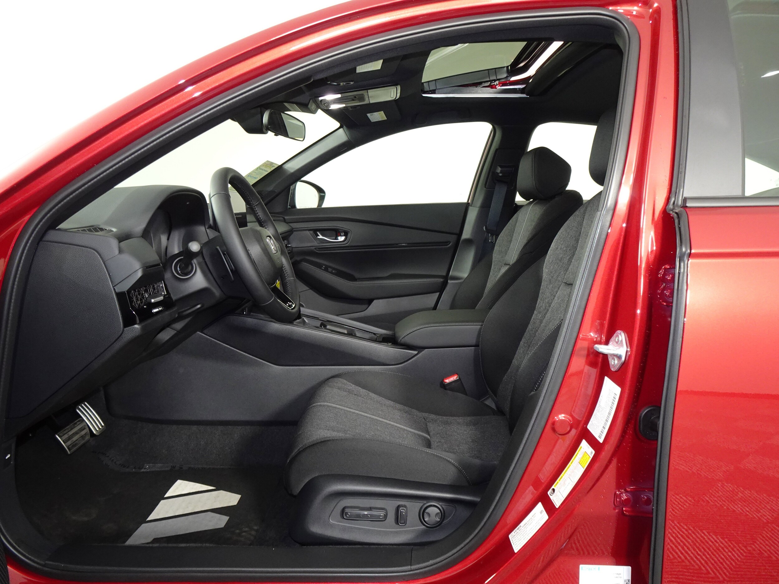 2025 Honda Accord Hybrid Sport photo 4