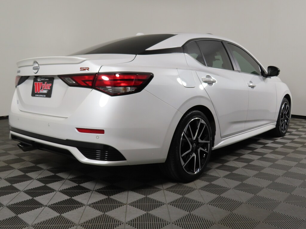 Used 2024 Nissan Sentra SR CVT Sedan