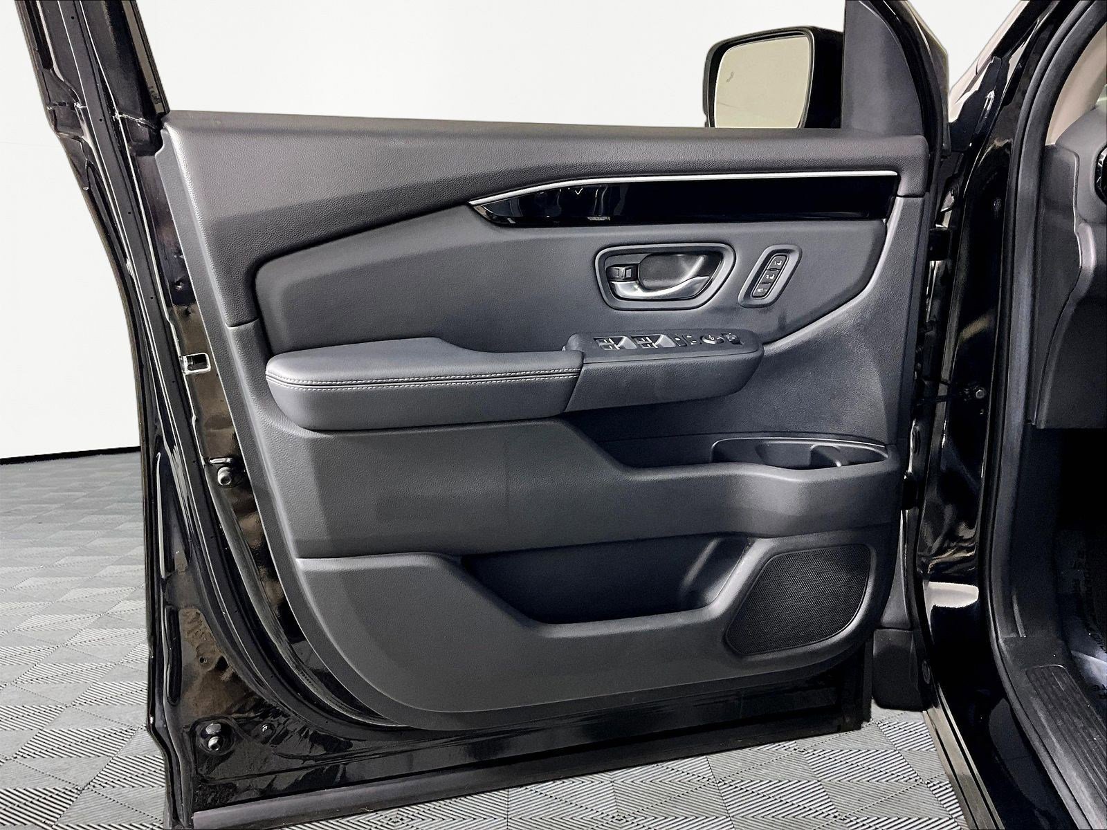 2025 Honda Pilot EX-L - Photo 20